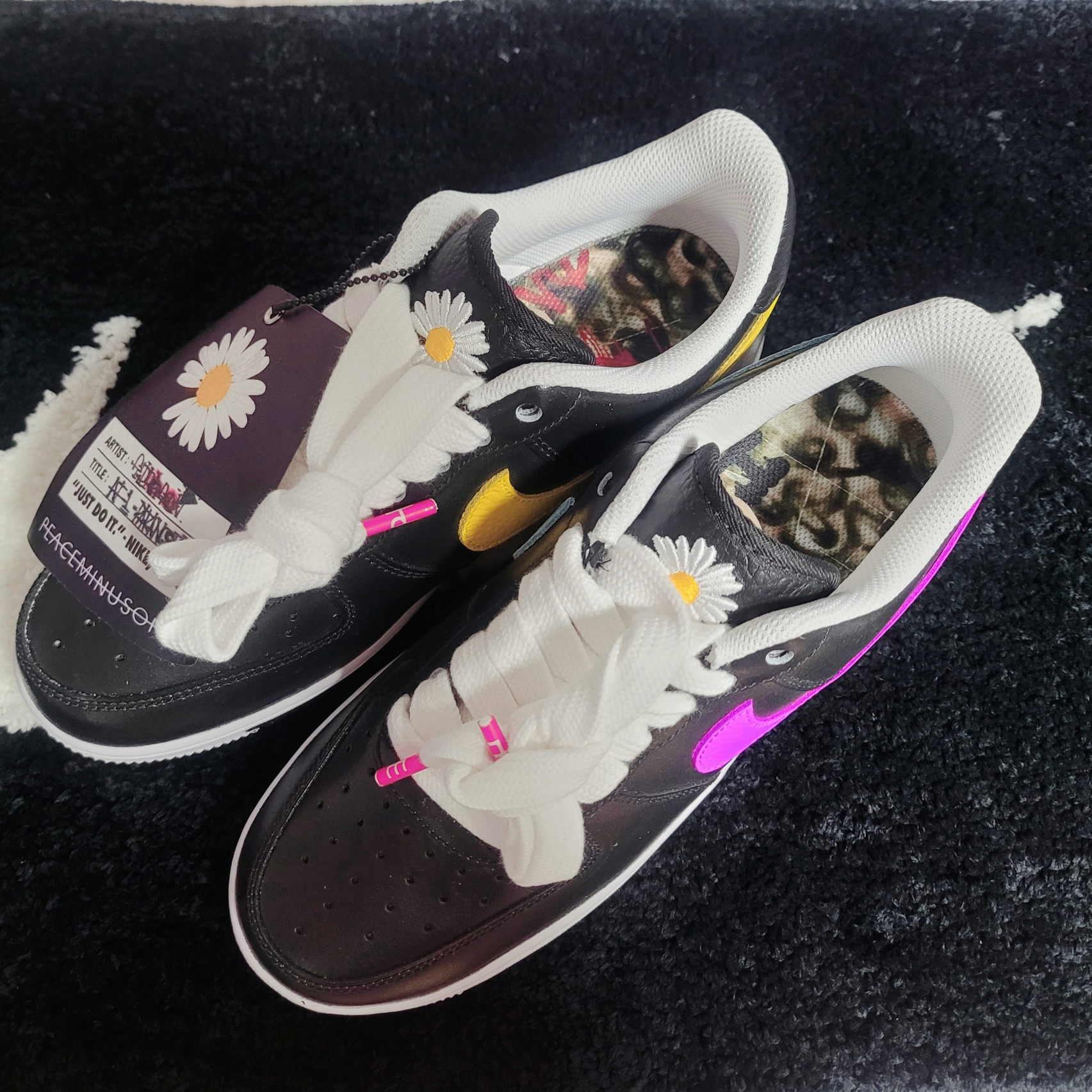 Nike x Peaceminusone Air Force 1 Low Para-Noise 3.0 Black and Multicolor 착용 스타일