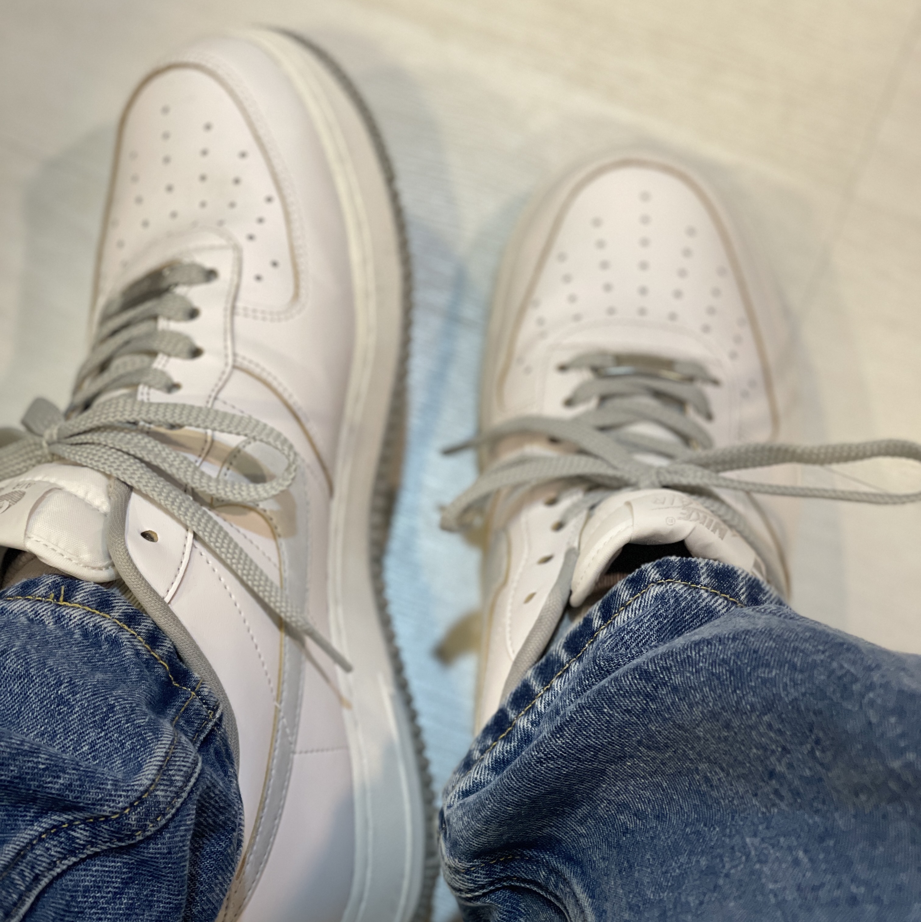 Nike Air Force 1 Low BRS White 착용 스타일 - 2