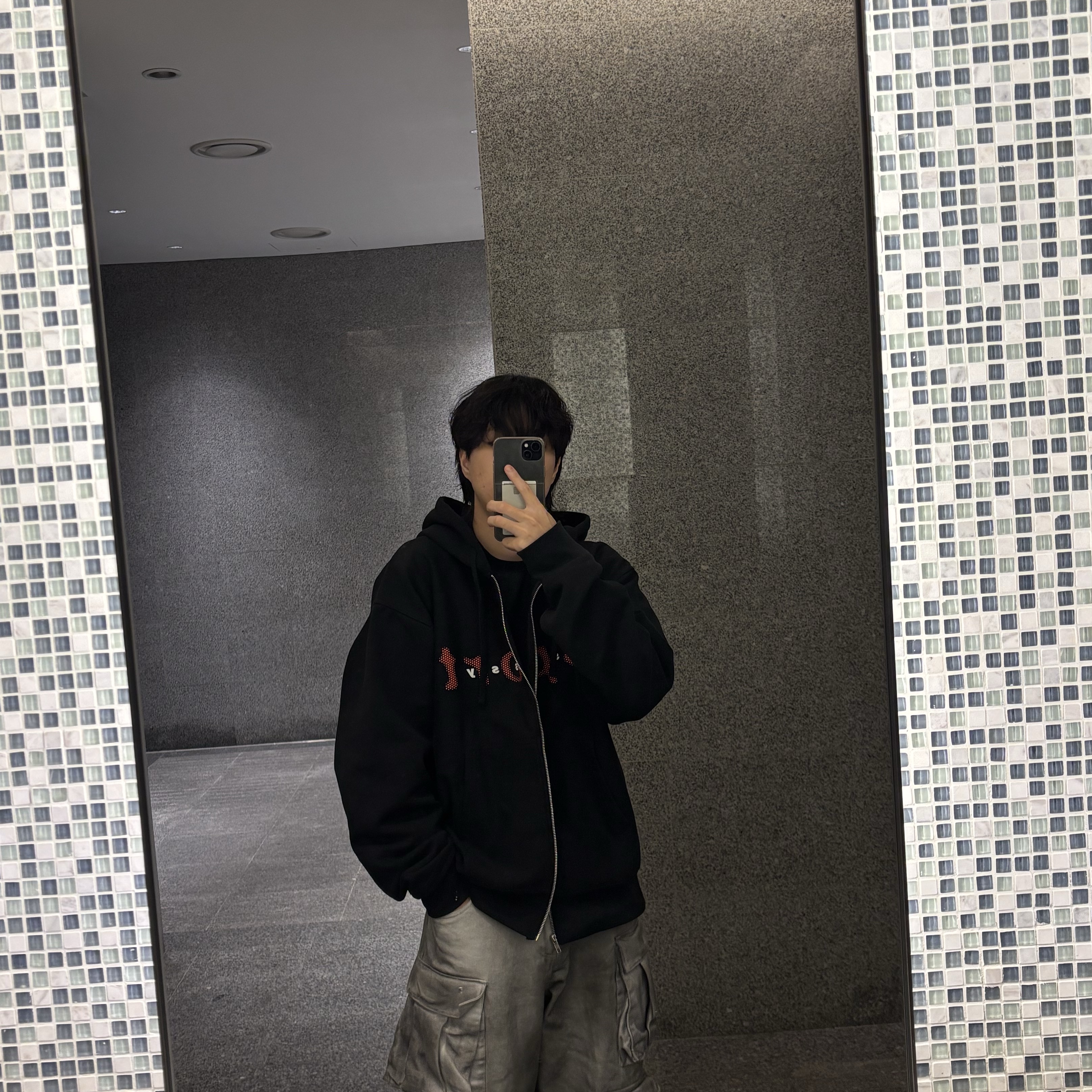Stussy Dot Sport Zip Hoodie Black 착용 스타일