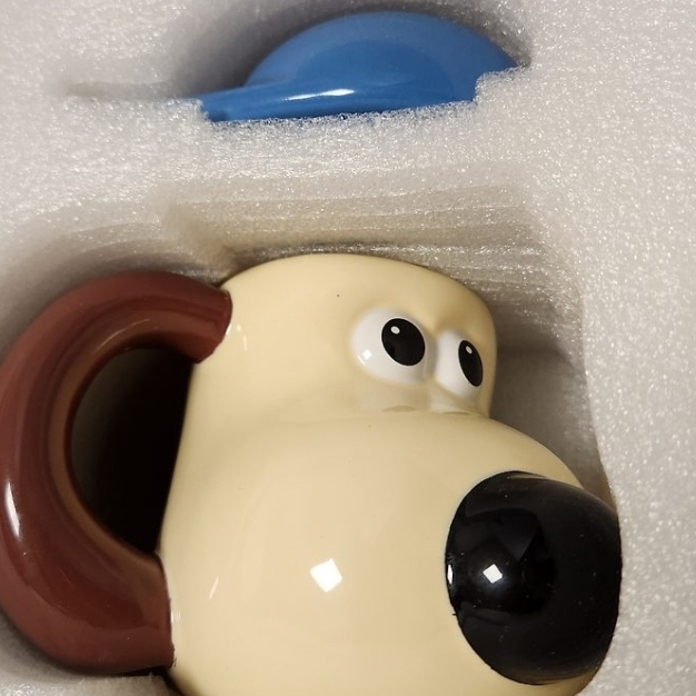 Wallace & Gromit Mug Cup Gromit with a Cap 착용 스타일