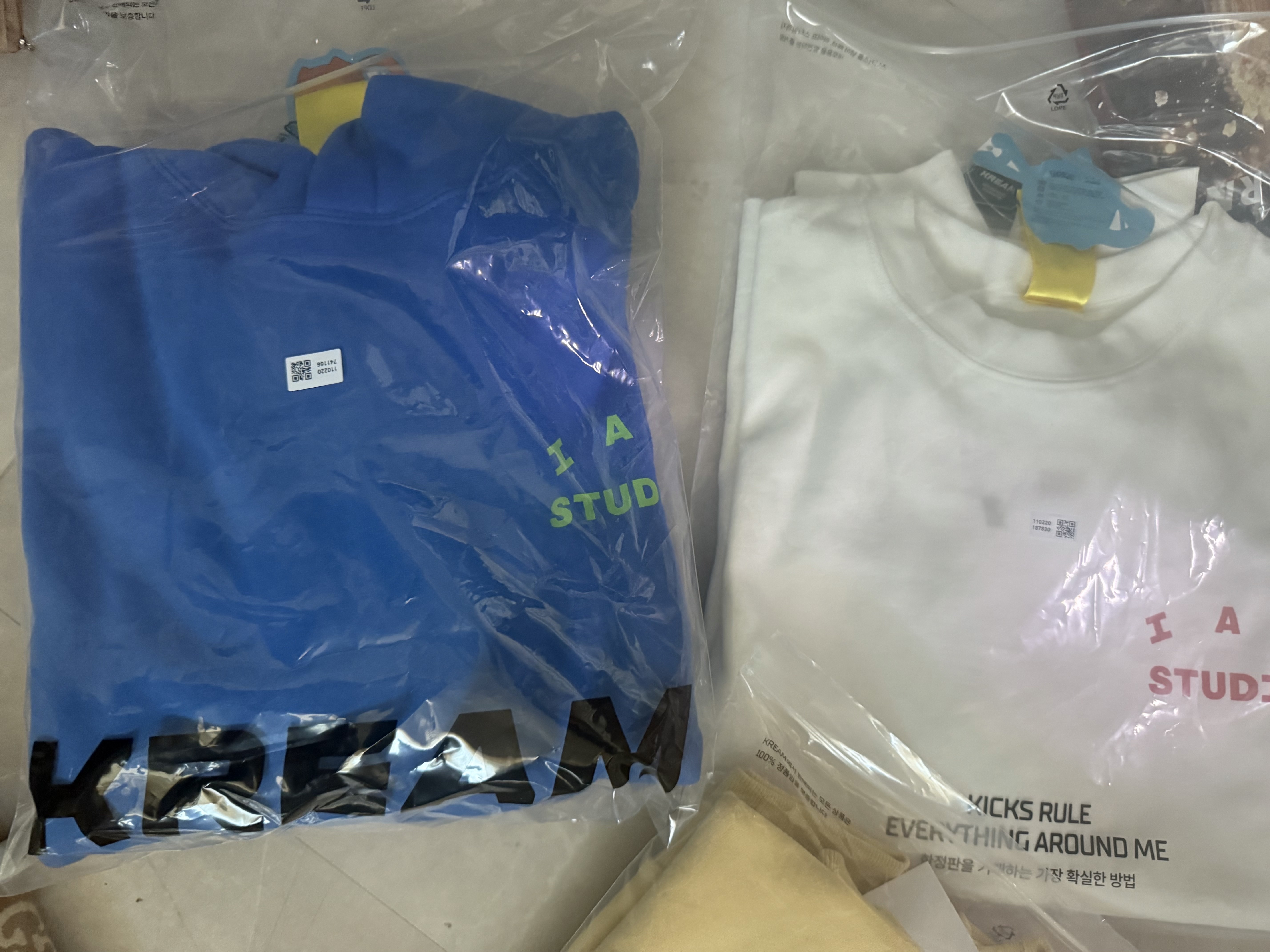 IAB Studio x Pokemon Swallowed Up Pikachu Hoodie Blue Green 착용 스타일