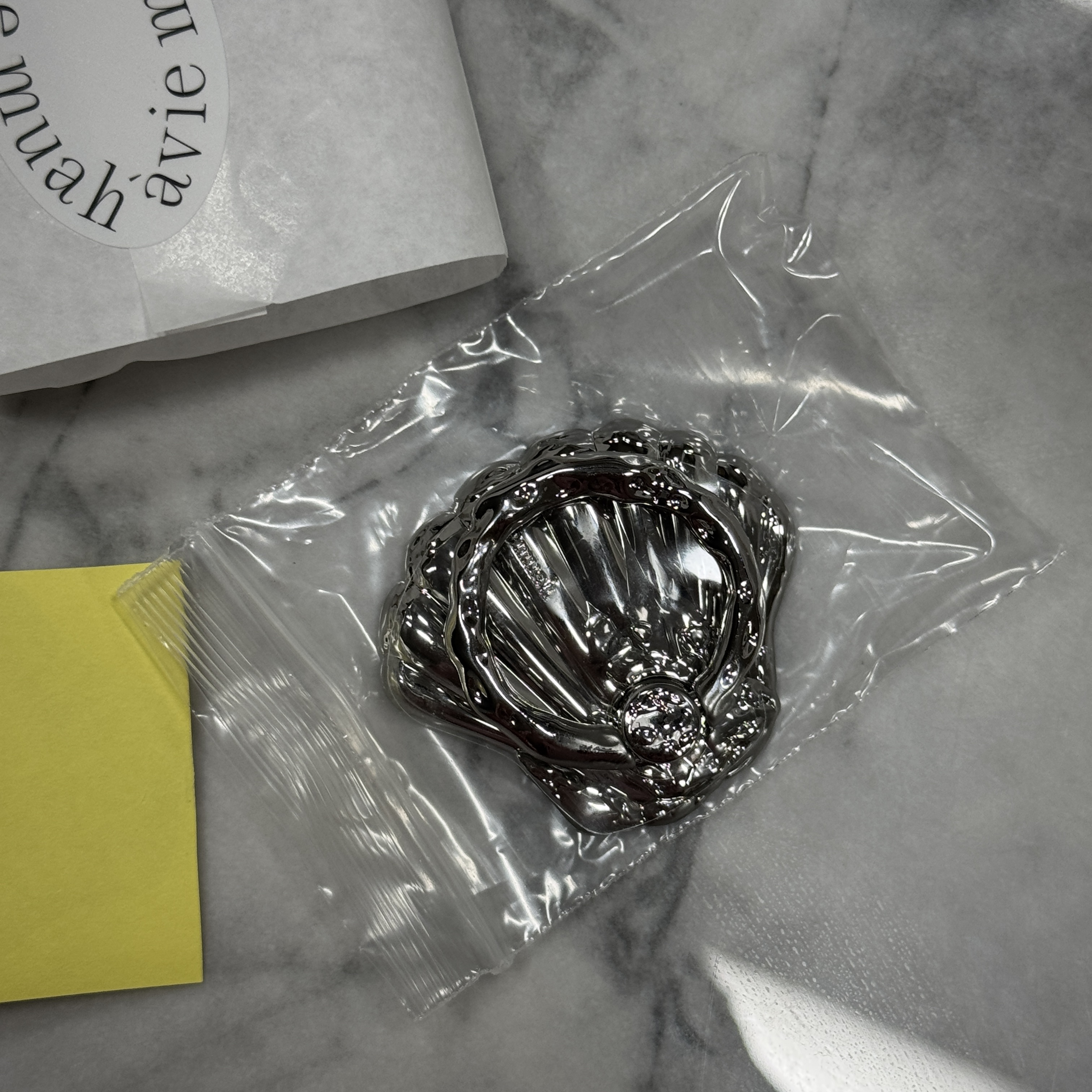 Aviemuah Seashell Phone Knob Rhodium 착용 스타일 - 2