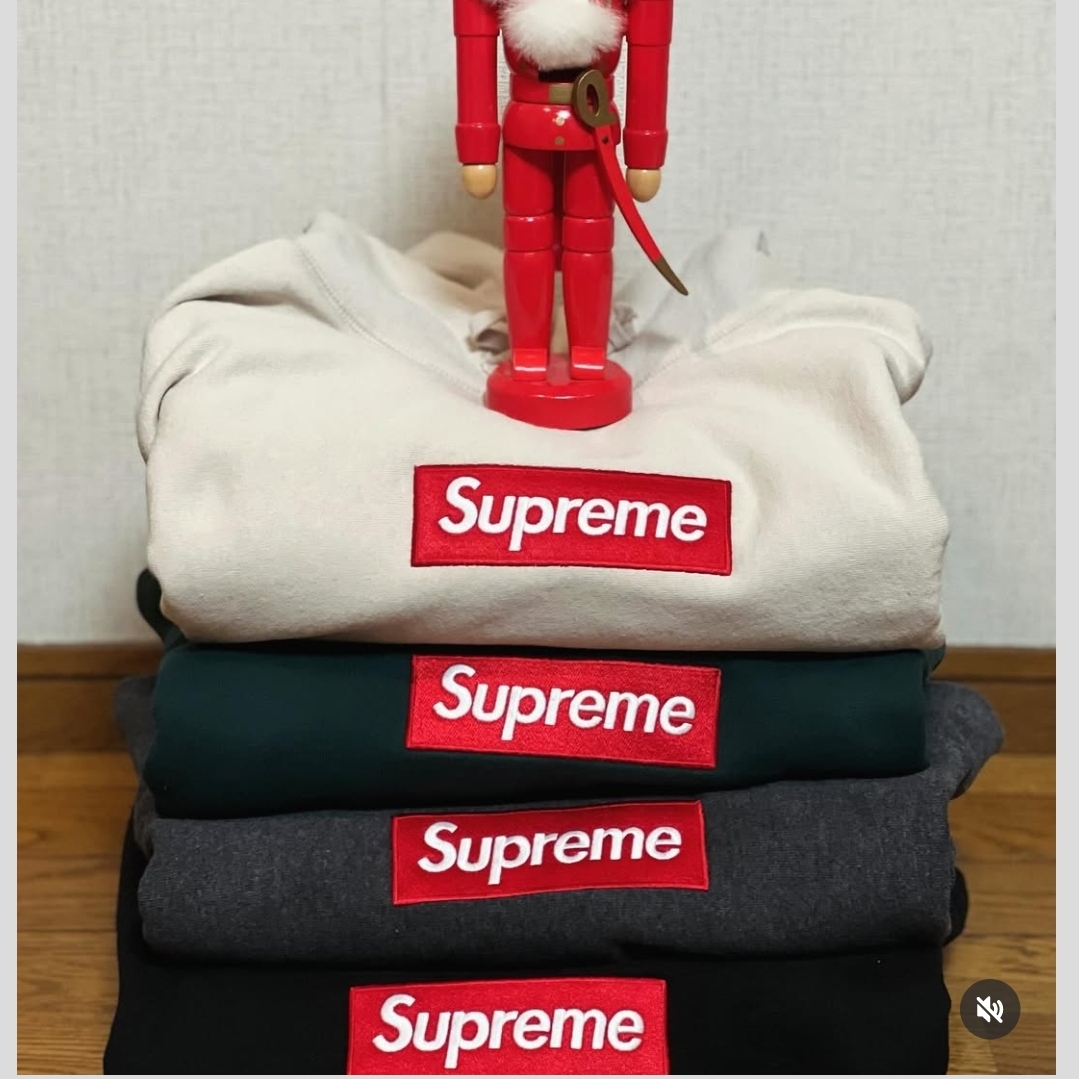 Supreme Box Logo Hooded Sweatshirt Stone - 24FW 착용 스타일 - 2