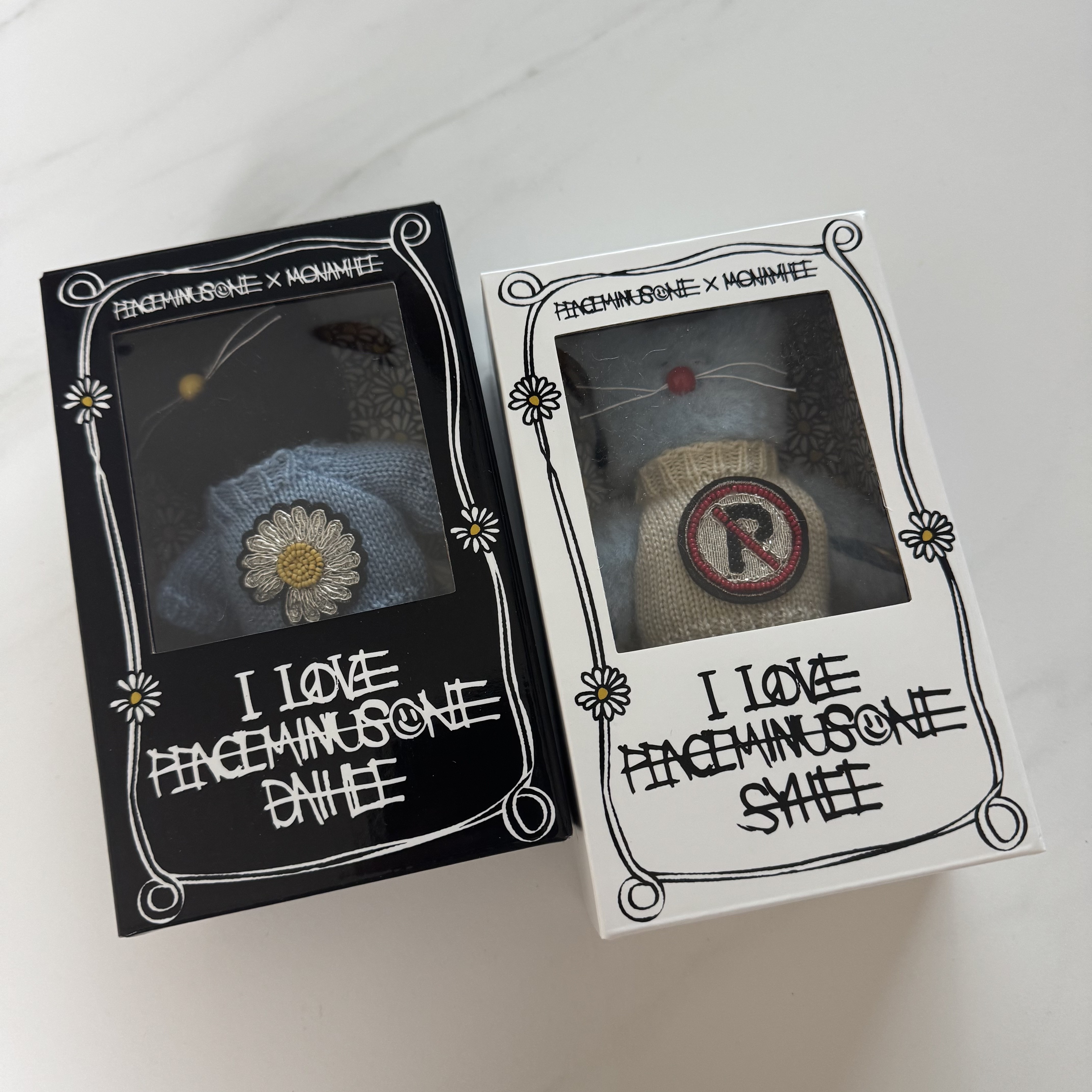 Monamhee x Peaceminusone Daihee Plush Keyring, Monamhee x Peaceminusone Syhee Plush Keyring 착용 스타일
