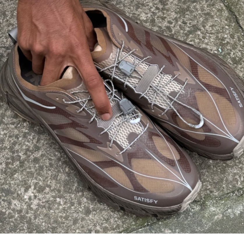 Hoka x Satisfy Mafate Speed 4 Lite Rubber 착용 스타일