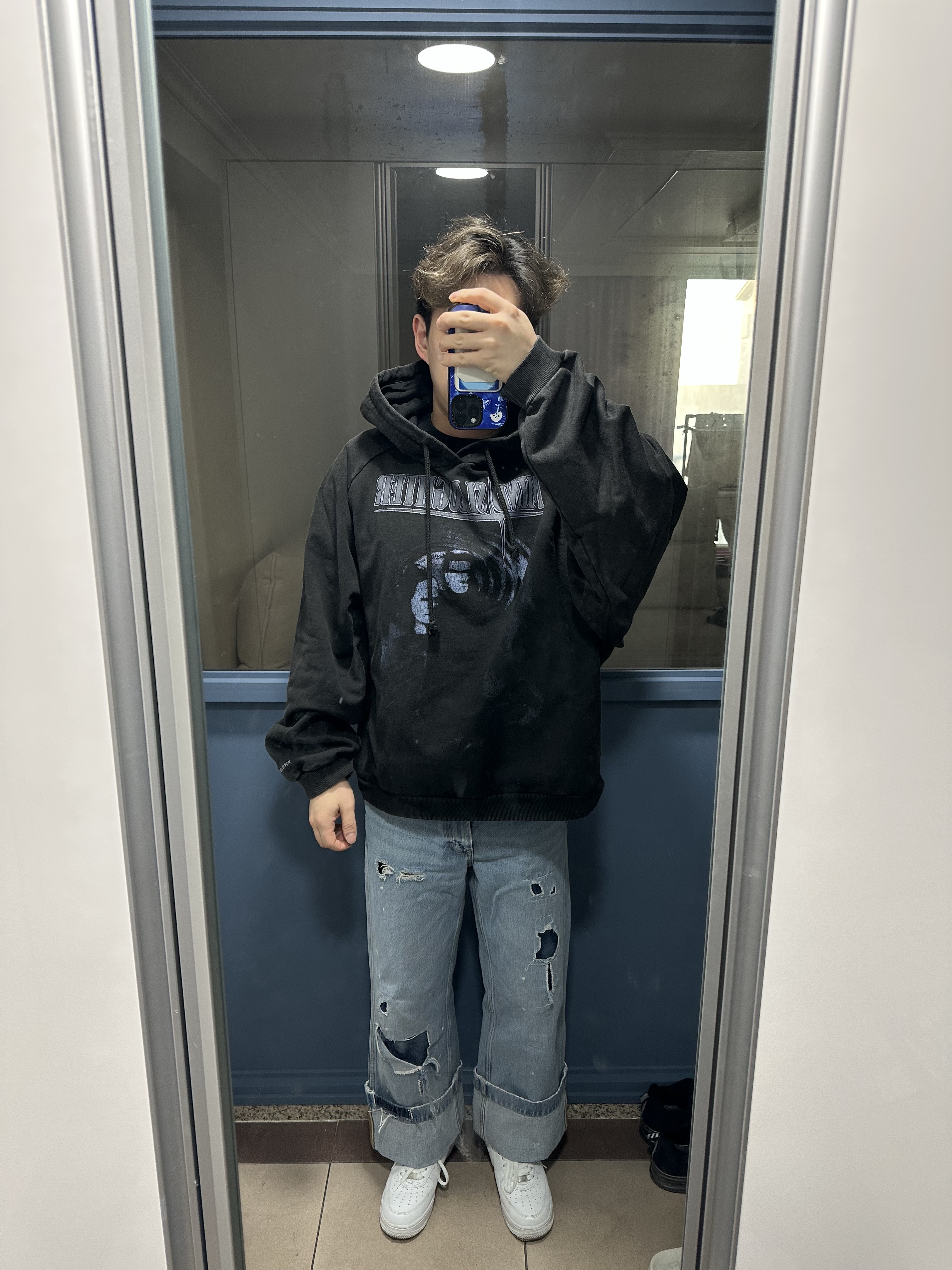 Project G/R Mind+Slaughter Vintage Washed Hoodie Black, Zara x Ader Error Patchwork Jeans Blue 착용 스타일
