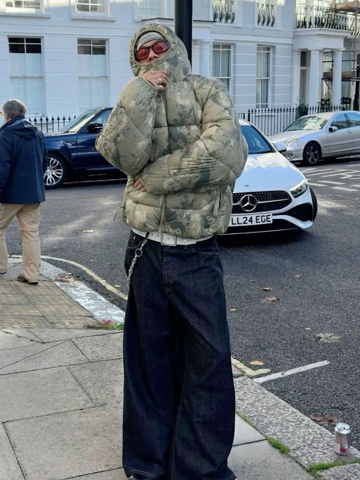Stussy Down Parka Micro Ripstop Lime, Supreme x The North Face Nuptse Jacket Green - 24FW 착용 스타일 - 5
