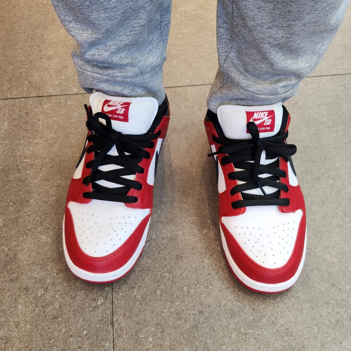 Nike SB Dunk Low Pro Chicago 착용 스타일