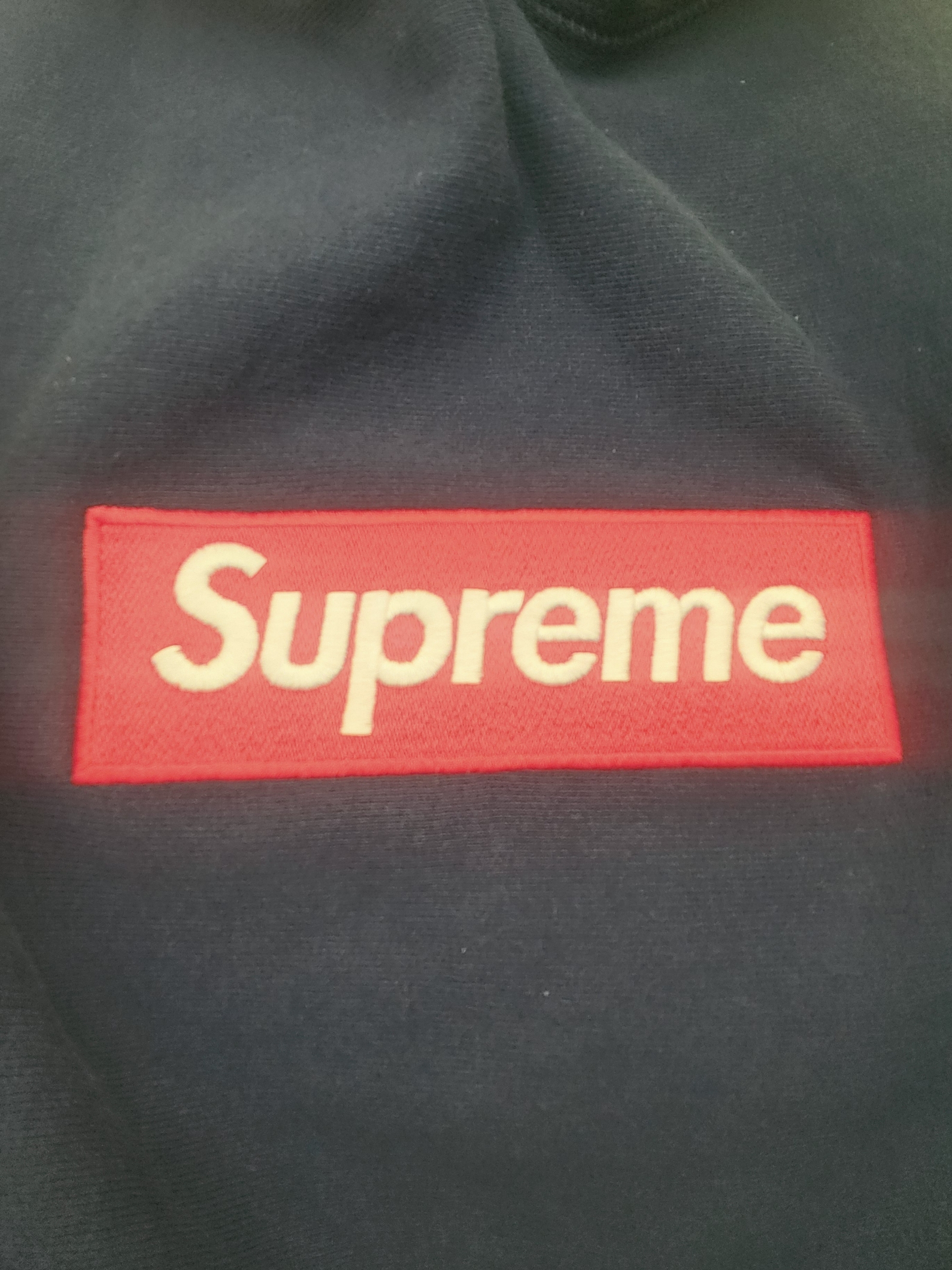 Supreme Box Logo Hooded Sweatshirt Navy - 24FW, Supreme Faux Shearling Lined Work Shirt Washed Indigo Denim - 24FW 착용 스타일 - 1