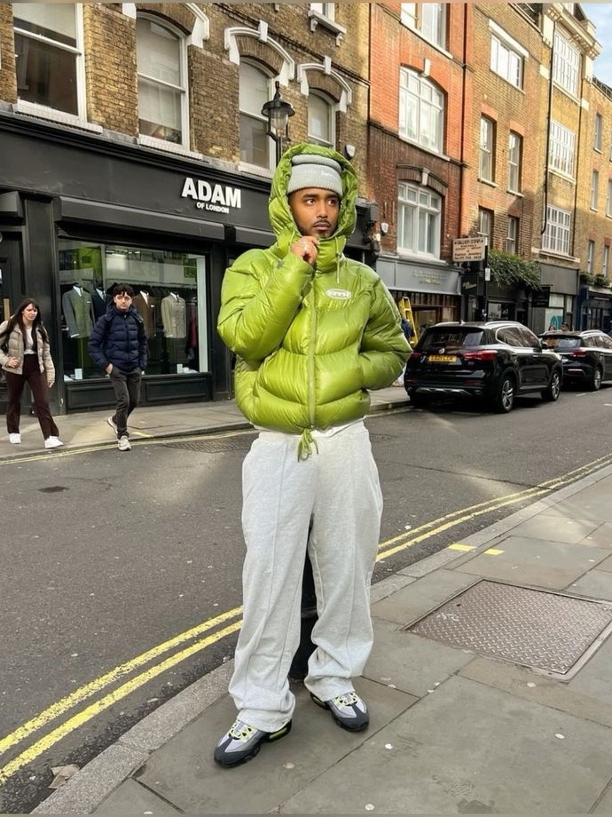 Stussy Down Parka Micro Ripstop Lime, Supreme x The North Face Nuptse Jacket Green - 24FW 착용 스타일 - 2