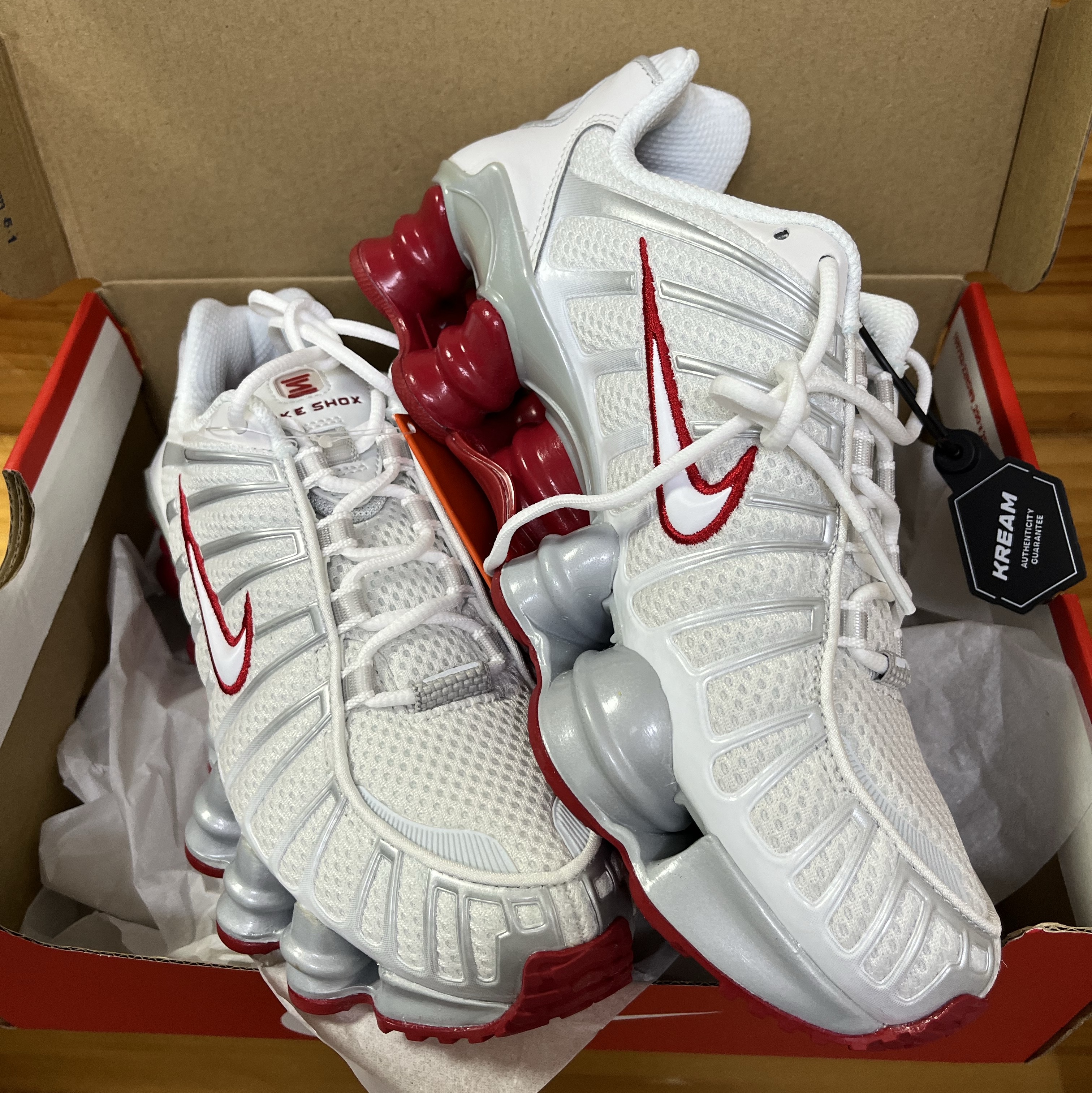 (W) Nike Shox TL Platinum Tint 착용 스타일