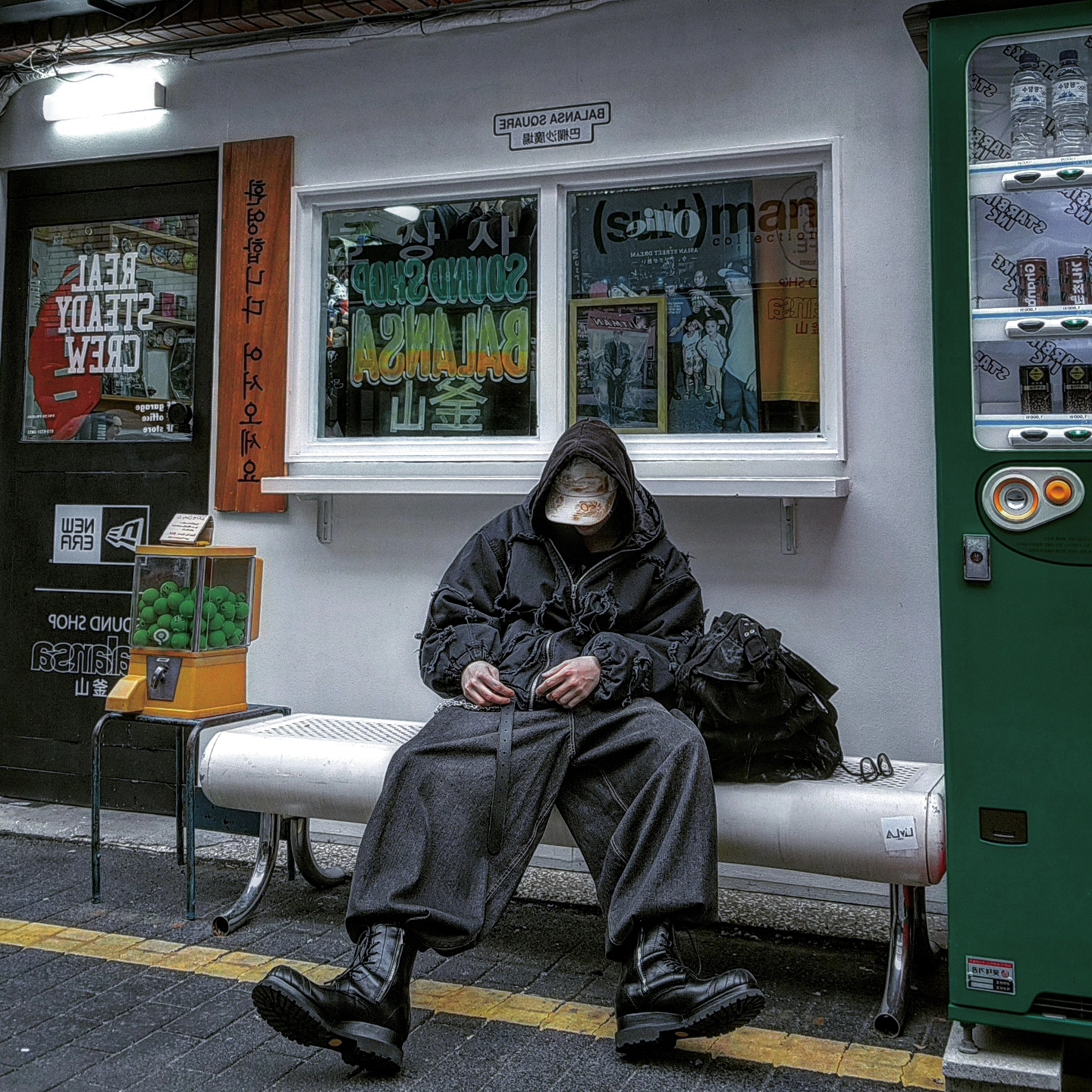 Project G/R Mind Slaughter Vintage Washeed Hoodie Black 착용 스타일