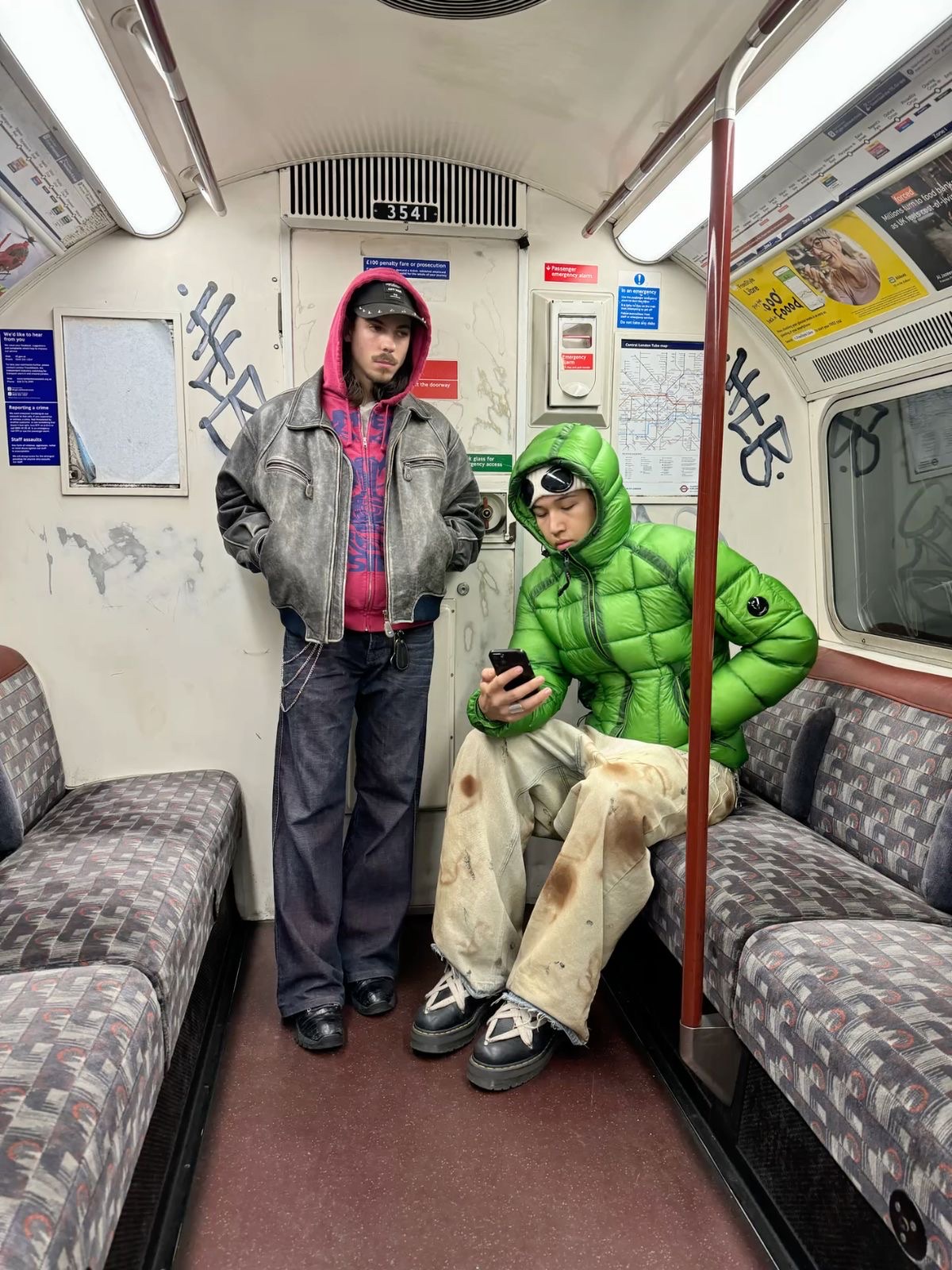 Stussy Down Parka Micro Ripstop Lime, Supreme x The North Face Nuptse Jacket Green - 24FW 착용 스타일 - 4