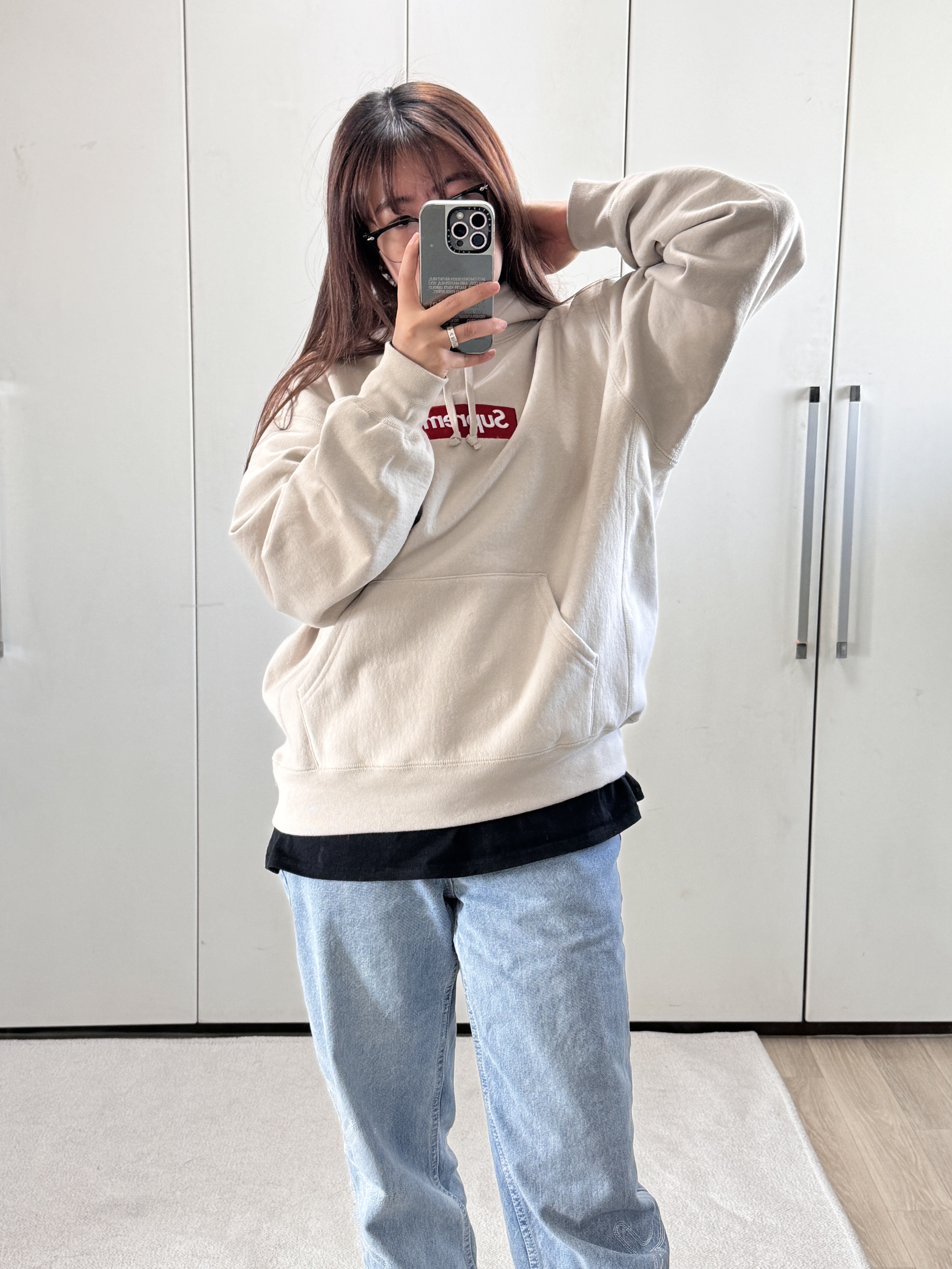 Supreme Box Logo Hooded Sweatshirt Dark Orange - 24FW, Supreme Box Logo Hooded Sweatshirt Stone - 24FW 착용 스타일 - 2