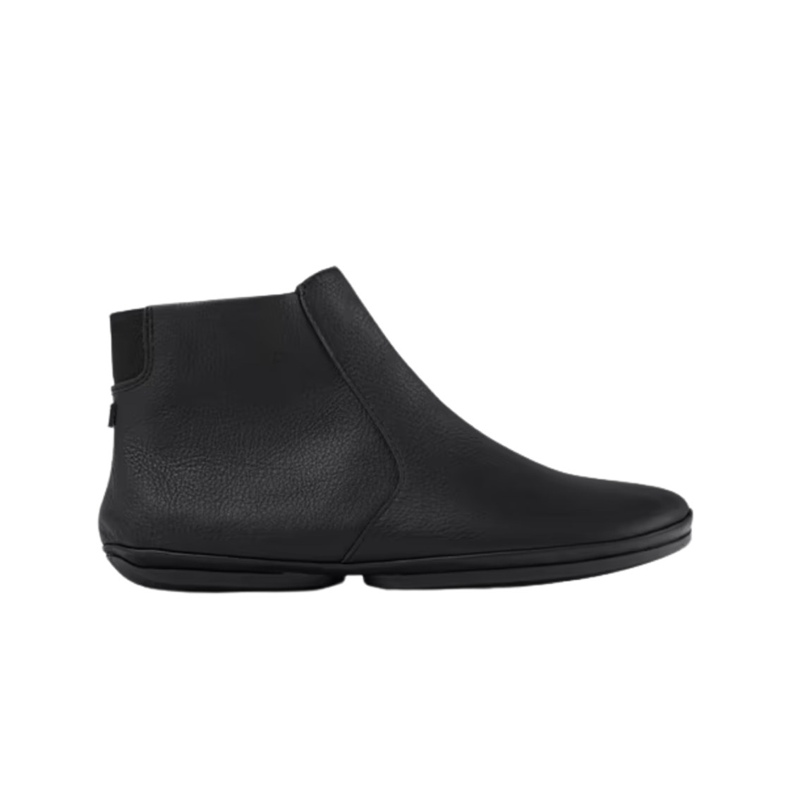 K400313-018 (W) Camper Right Leather Ankle Boot Black