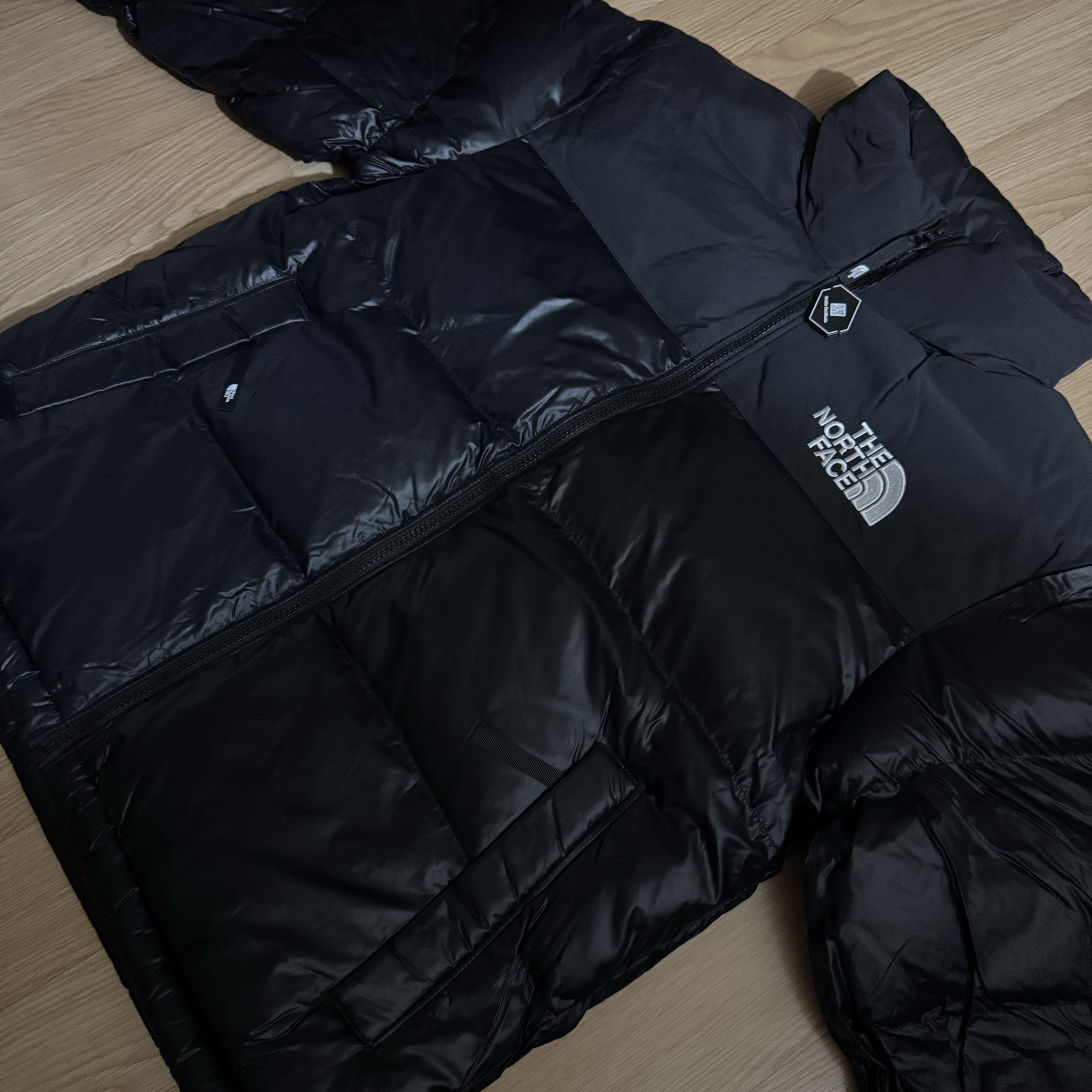 The North Face On Ball Jacket Black 착용 스타일 - 2