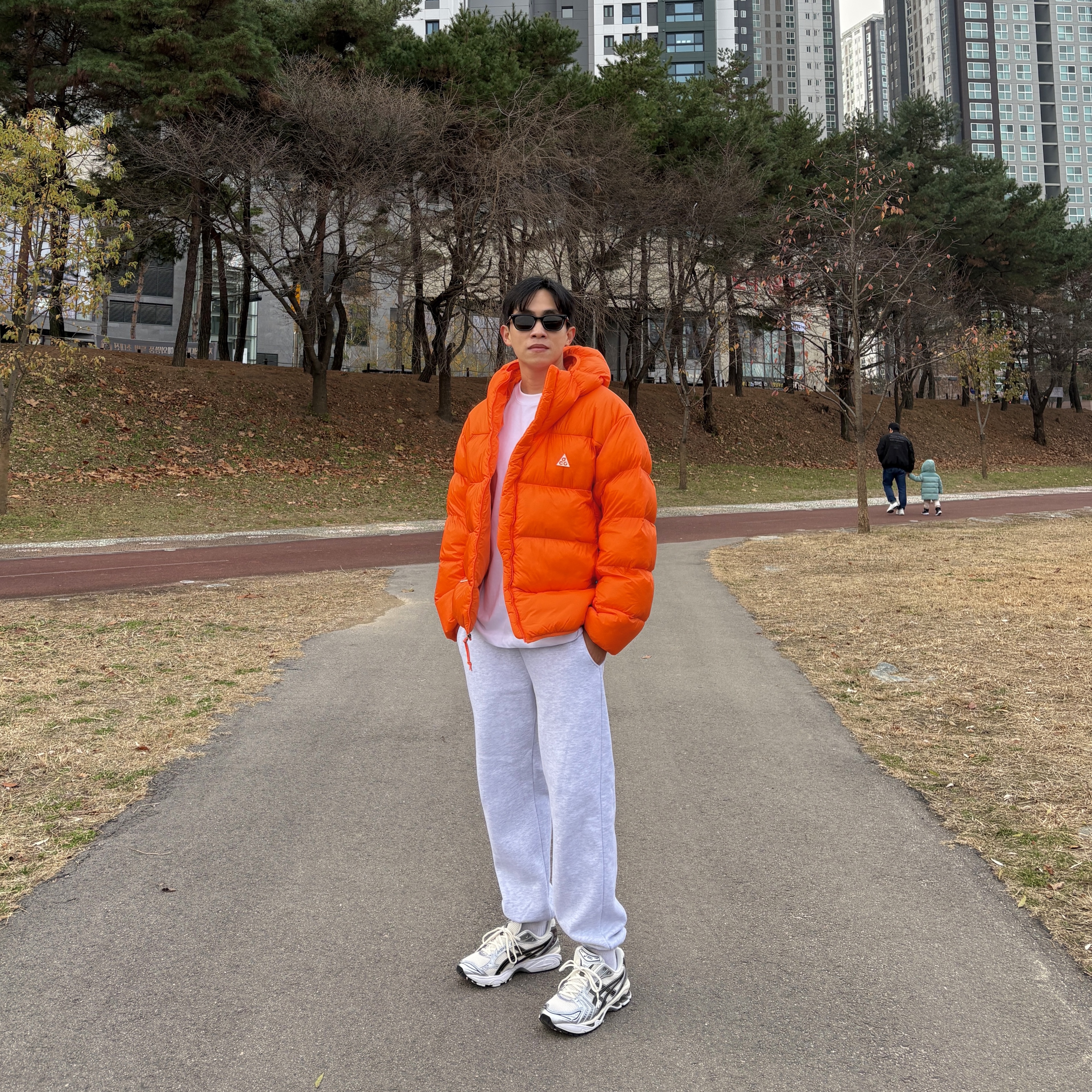 Nike ACG Therma-Fit ADV Lunar Lake Puffer Jacket Safety Orange - Asia, Asics Gel-Kayano 14 Cream Black 착용 스타일 - 1
