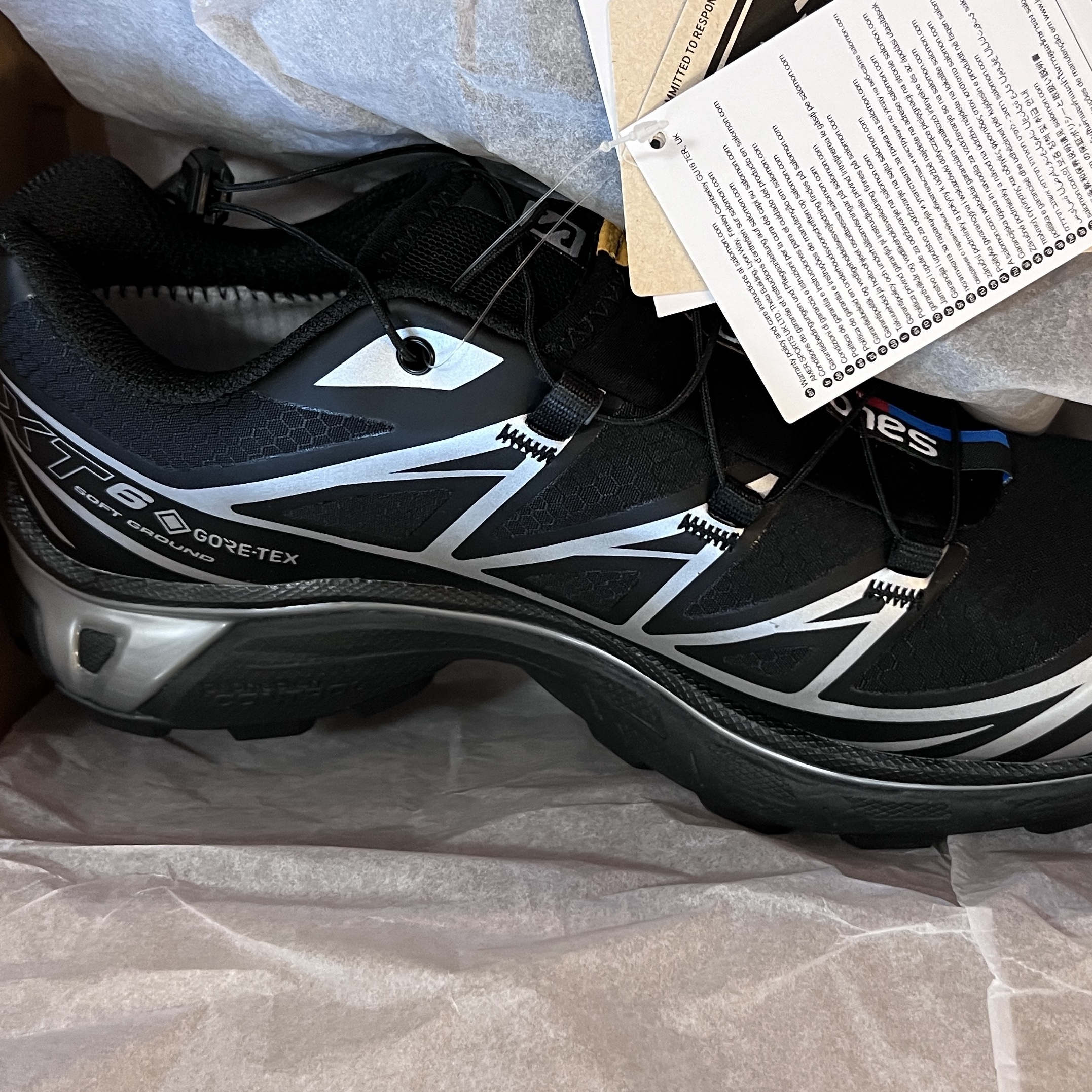 Salomon XT-6 GTX Black Silver 착용 스타일