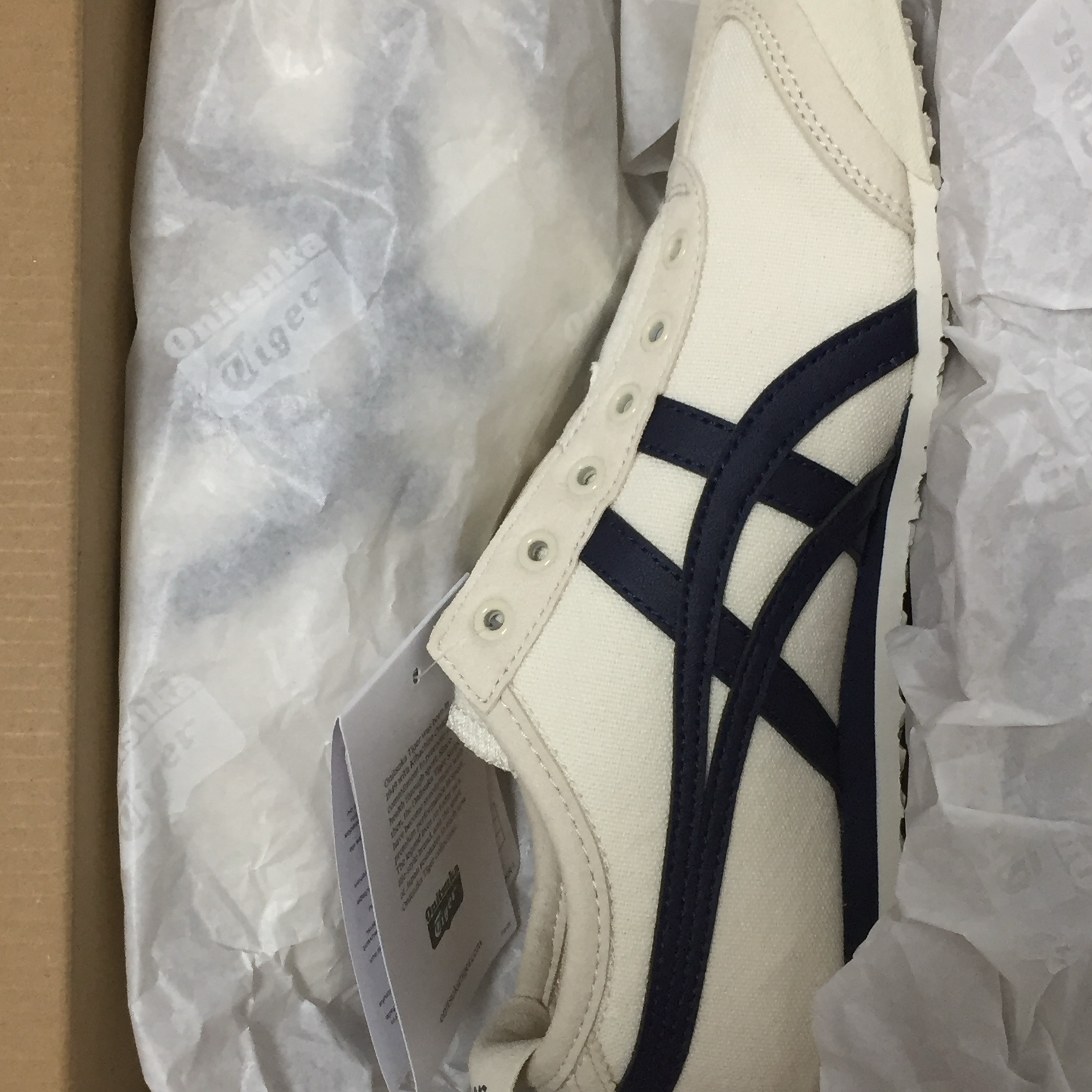 Onitsuka Tiger Mexico 66 Vintage White Black 착용 스타일