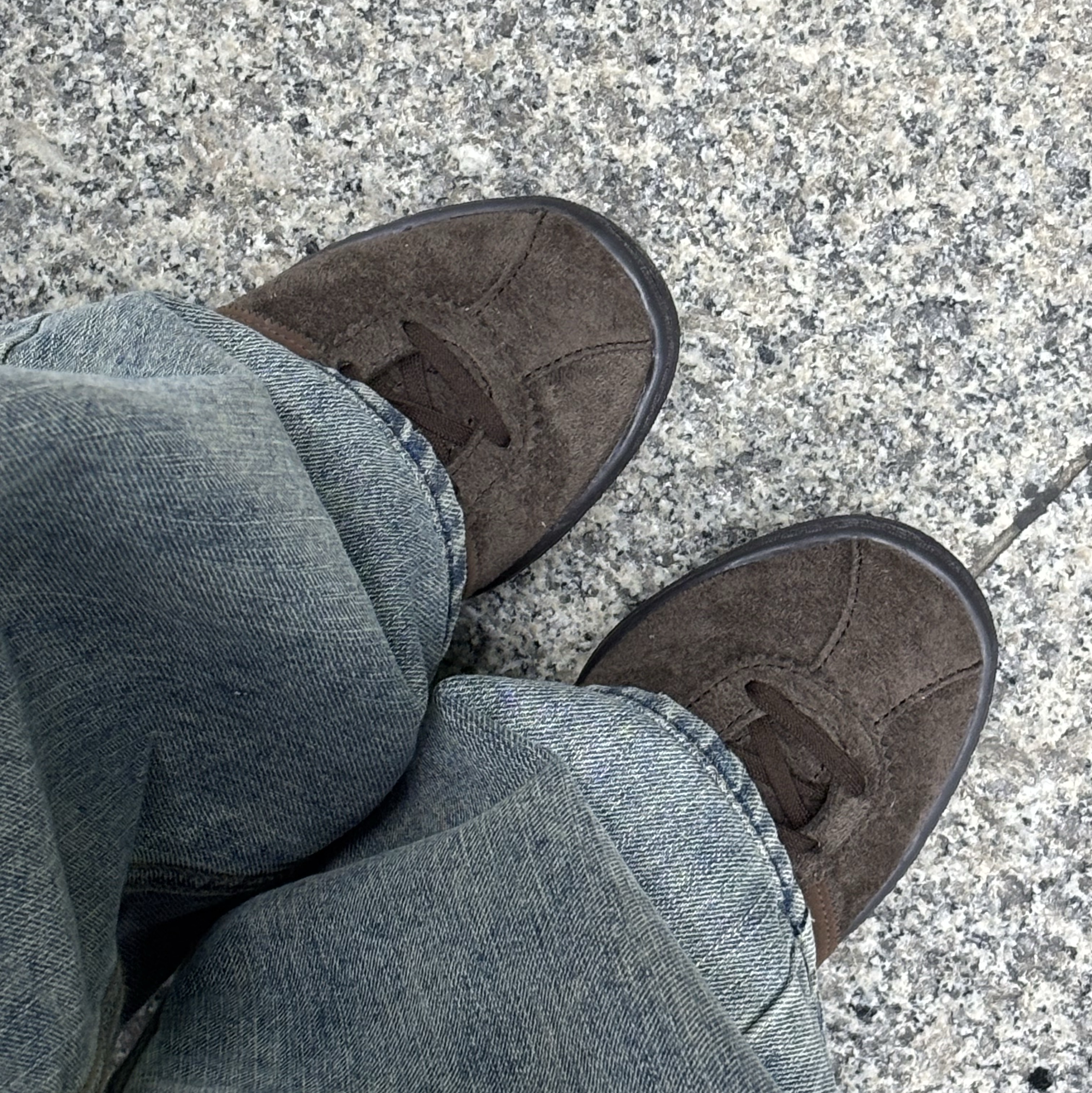 Adidas Tobacco Gruen Dark Brown 착용 스타일