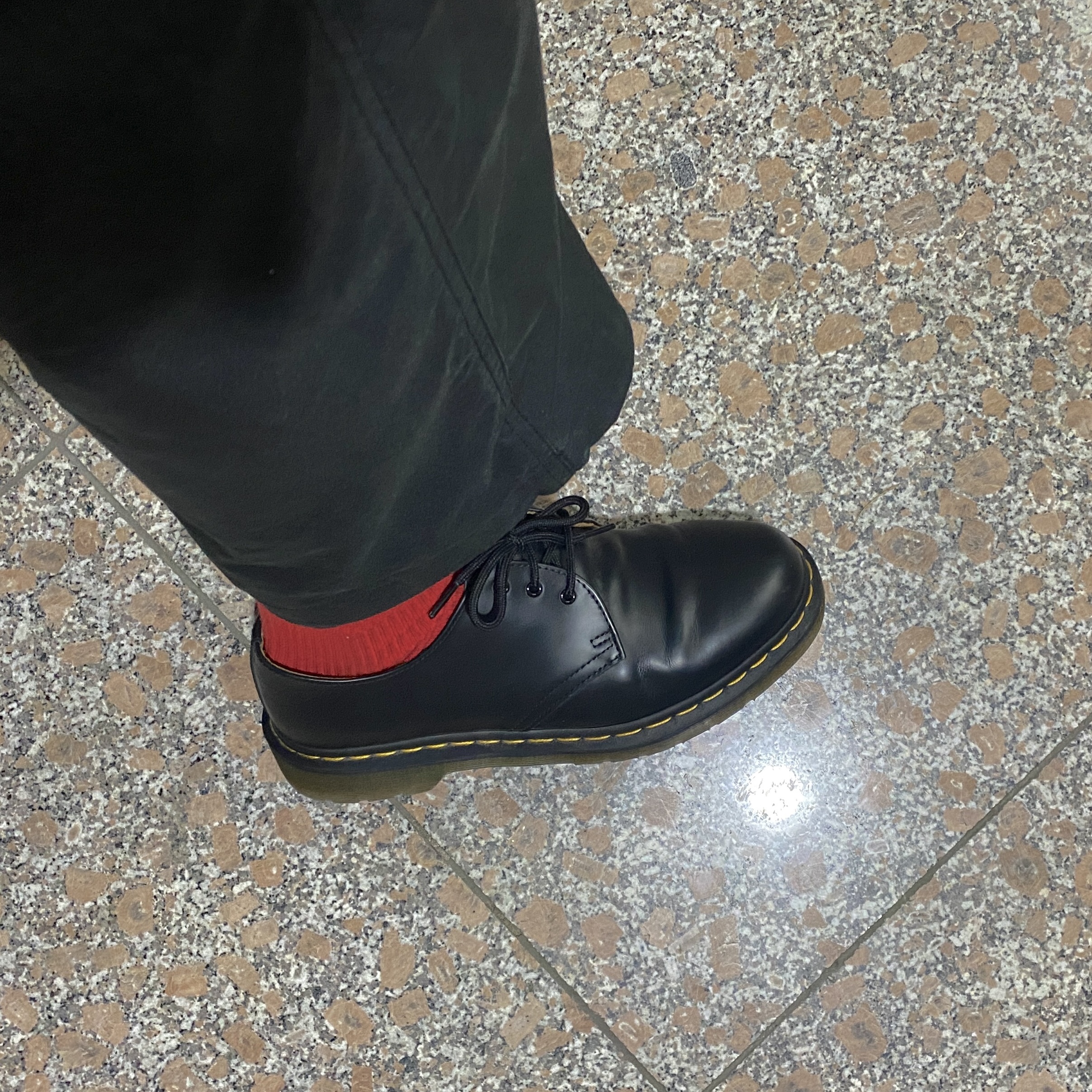 Dr. Martens 1461 Smooth Black 착용 스타일 - 4