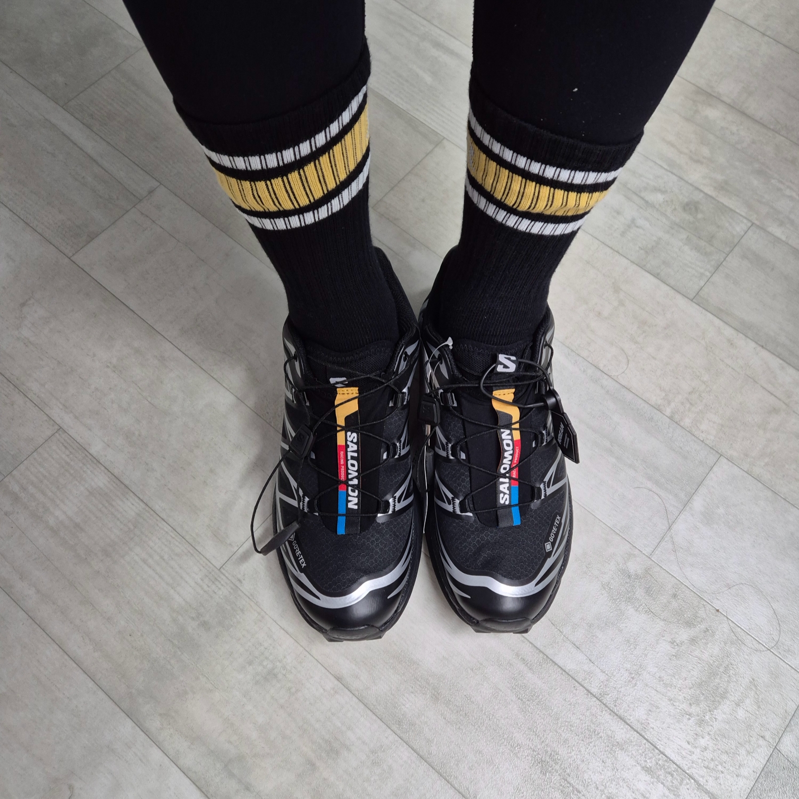 Salomon XT-6 GTX Black Silver 착용 스타일
