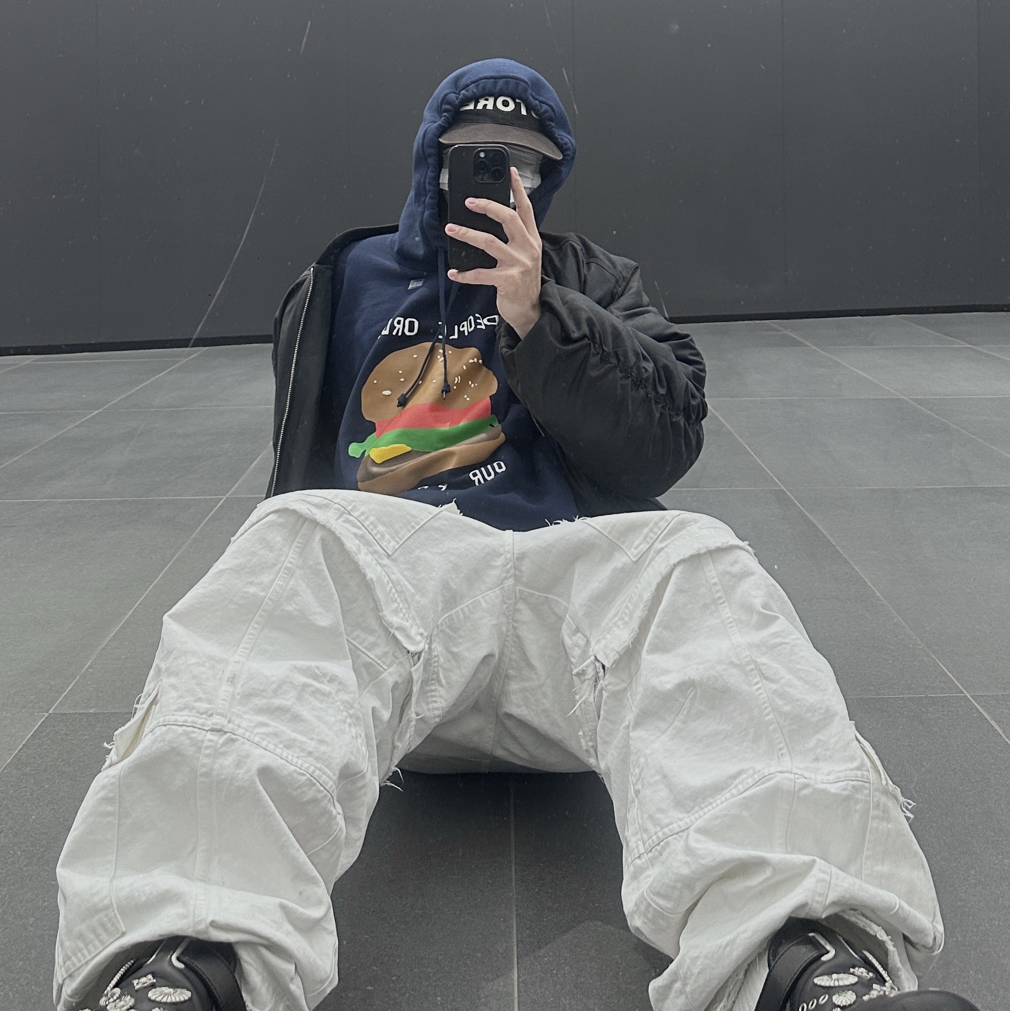 Uniqlo UT x CPFM x SpongeBob Sweat Pull Parka C Navy, Human Made Military Card Case Black 착용 스타일 - 4