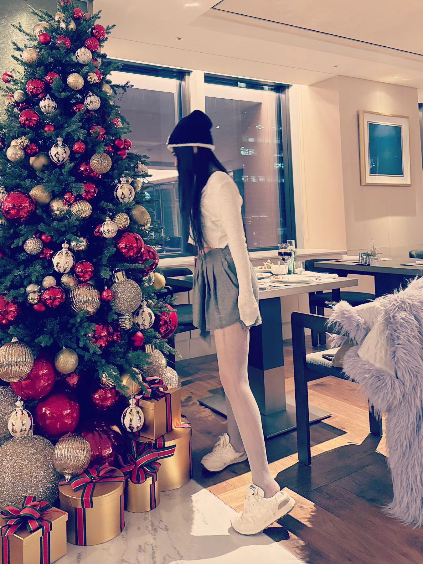 (W) New Balance x Miu Miu 574 Denim White, (W) UGG Classic Chillapeak Burnt Cedar 착용 스타일 - 7