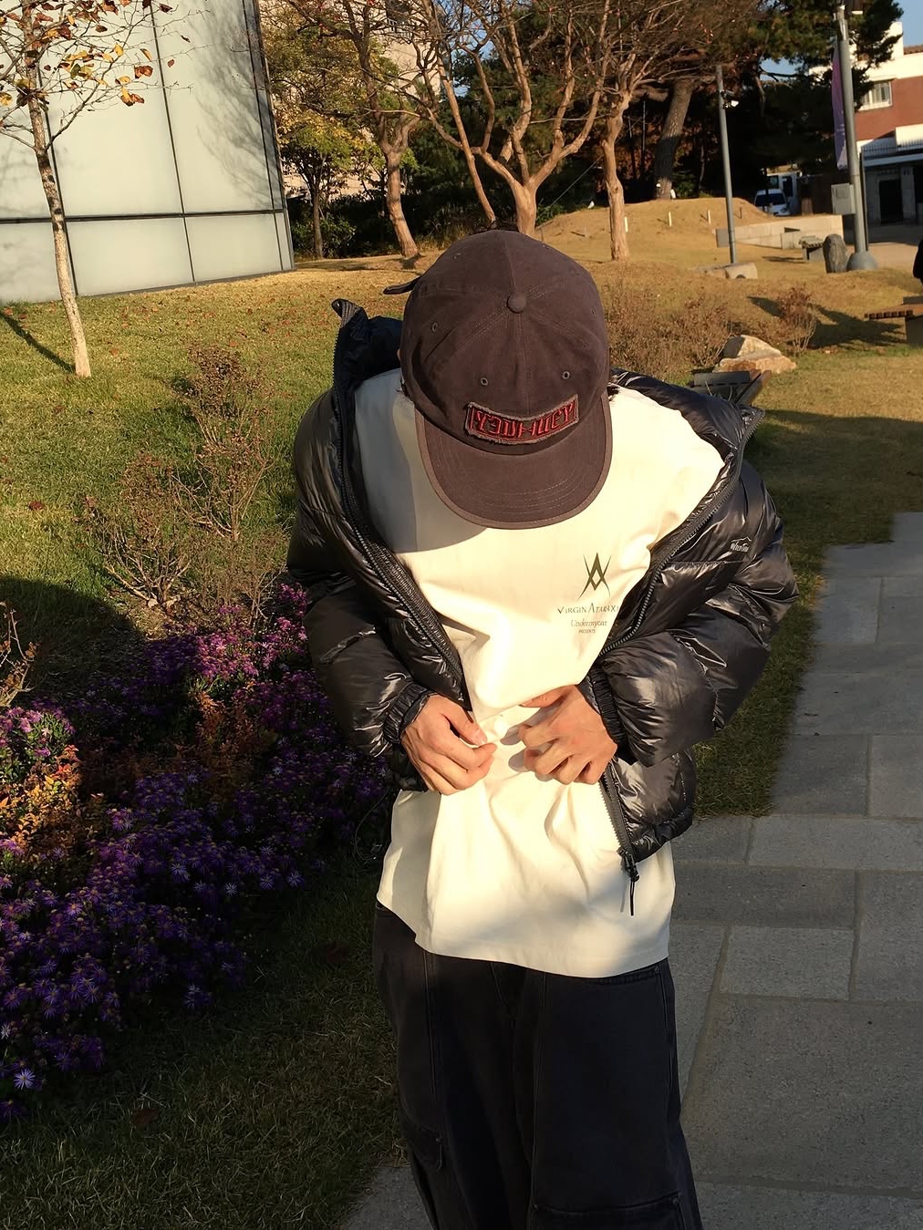 Wildthings Mountain Field Down Puffer Graphite 착용 스타일 - 2