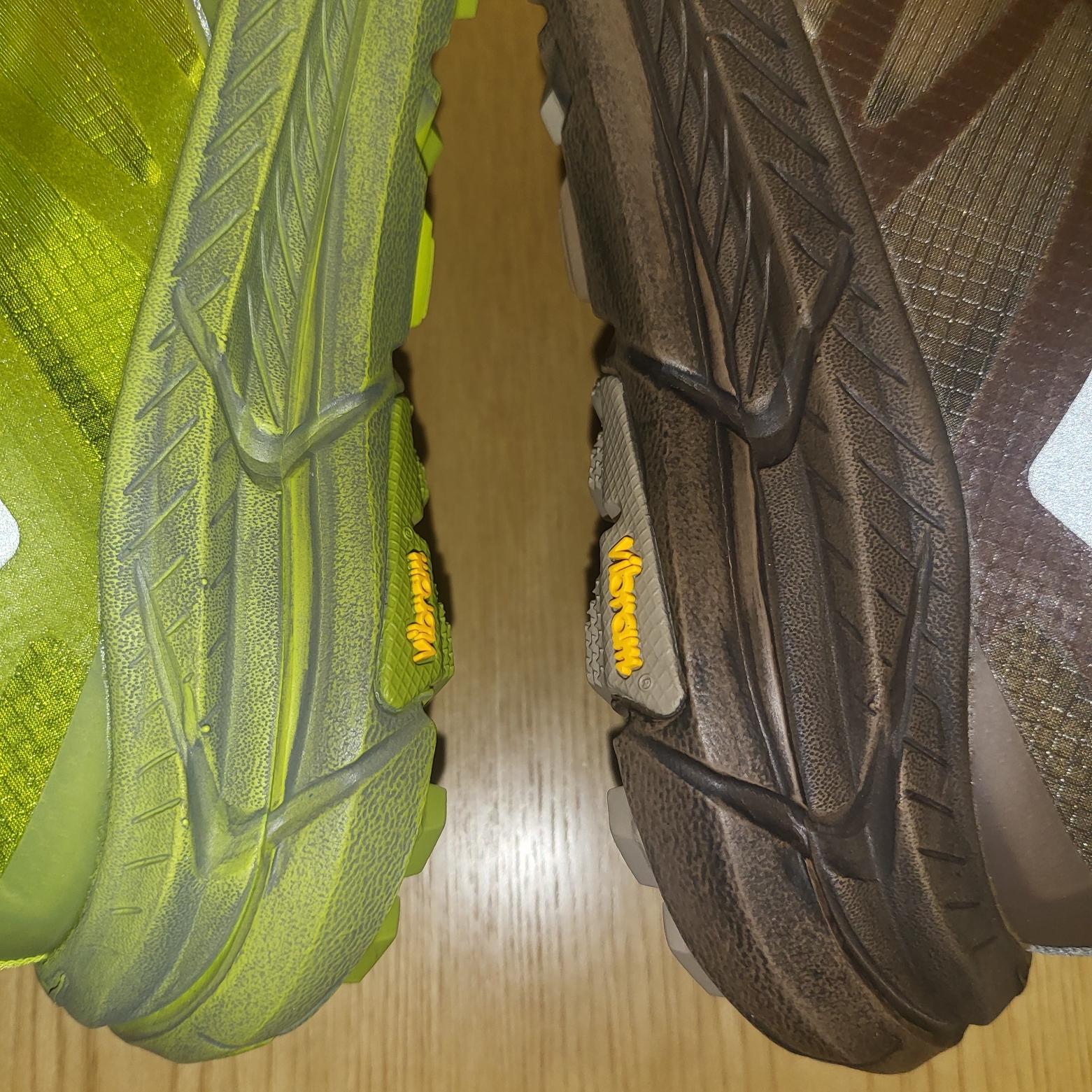 Hoka x Satisfy Mafate Speed 4 Lite Rubber, Hoka x Satisfy Mafate Speed 4 Lite Sulfur 착용 스타일