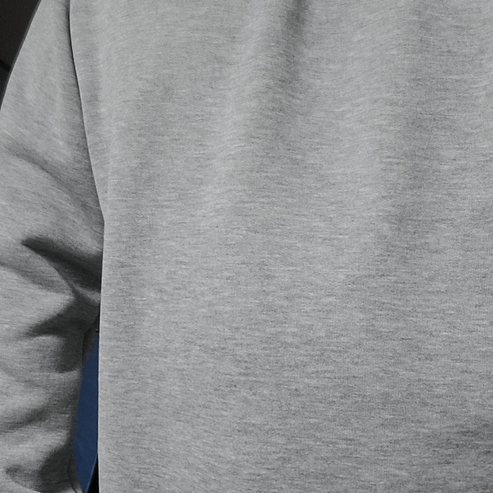 Glimmer Dry Sweatshirt 착용 스타일
