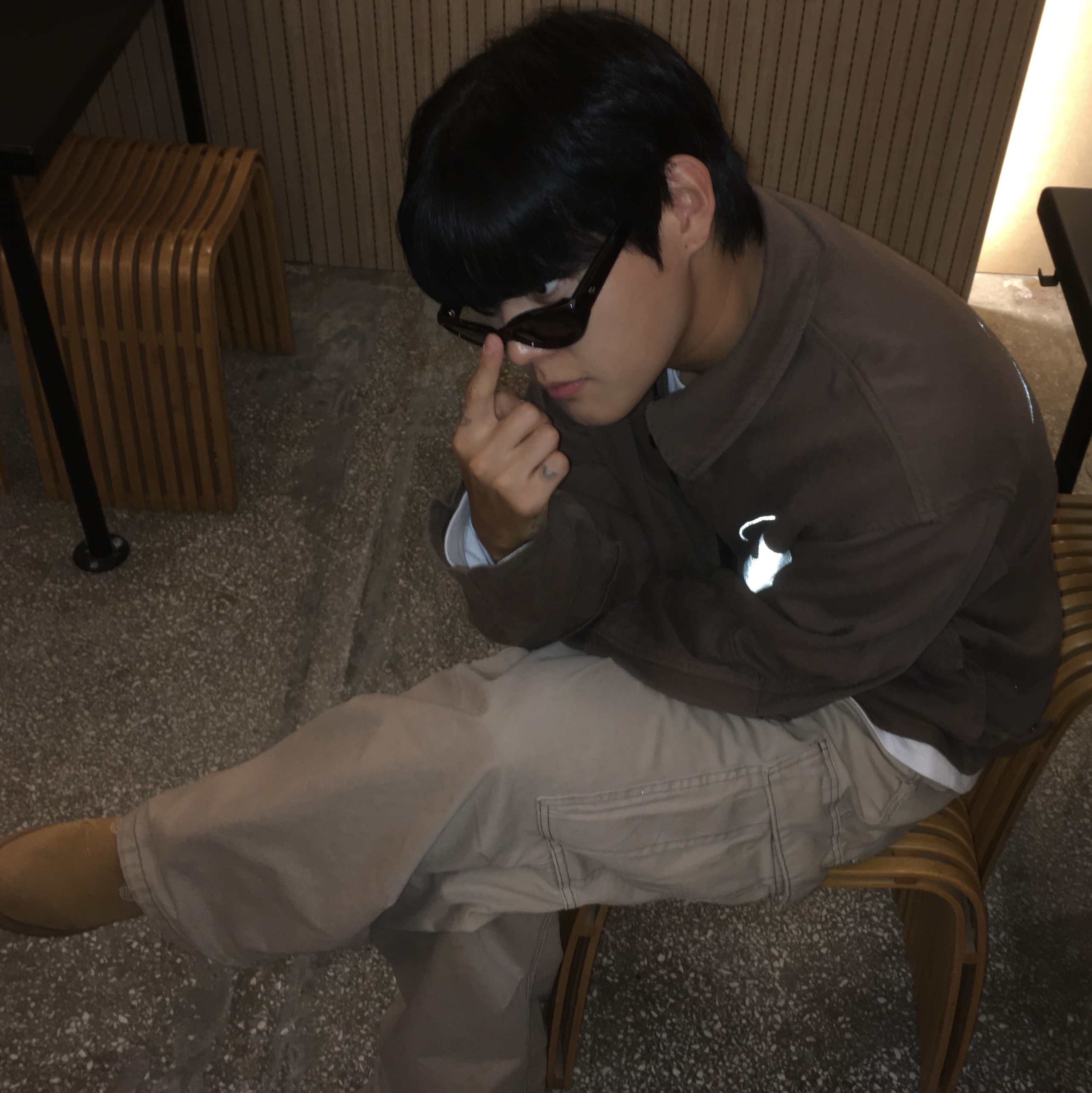 Stussy x Our Legacy Work Shop Pararescue Jacket Mud Black Slub Twill 착용 스타일 - 2
