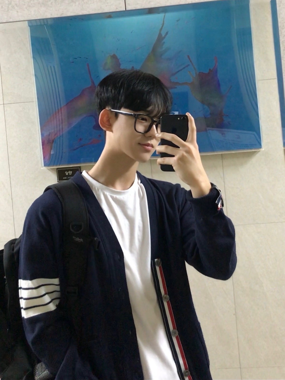 Thom Browne Classic Merino Wool Cardigan Navy 착용 스타일