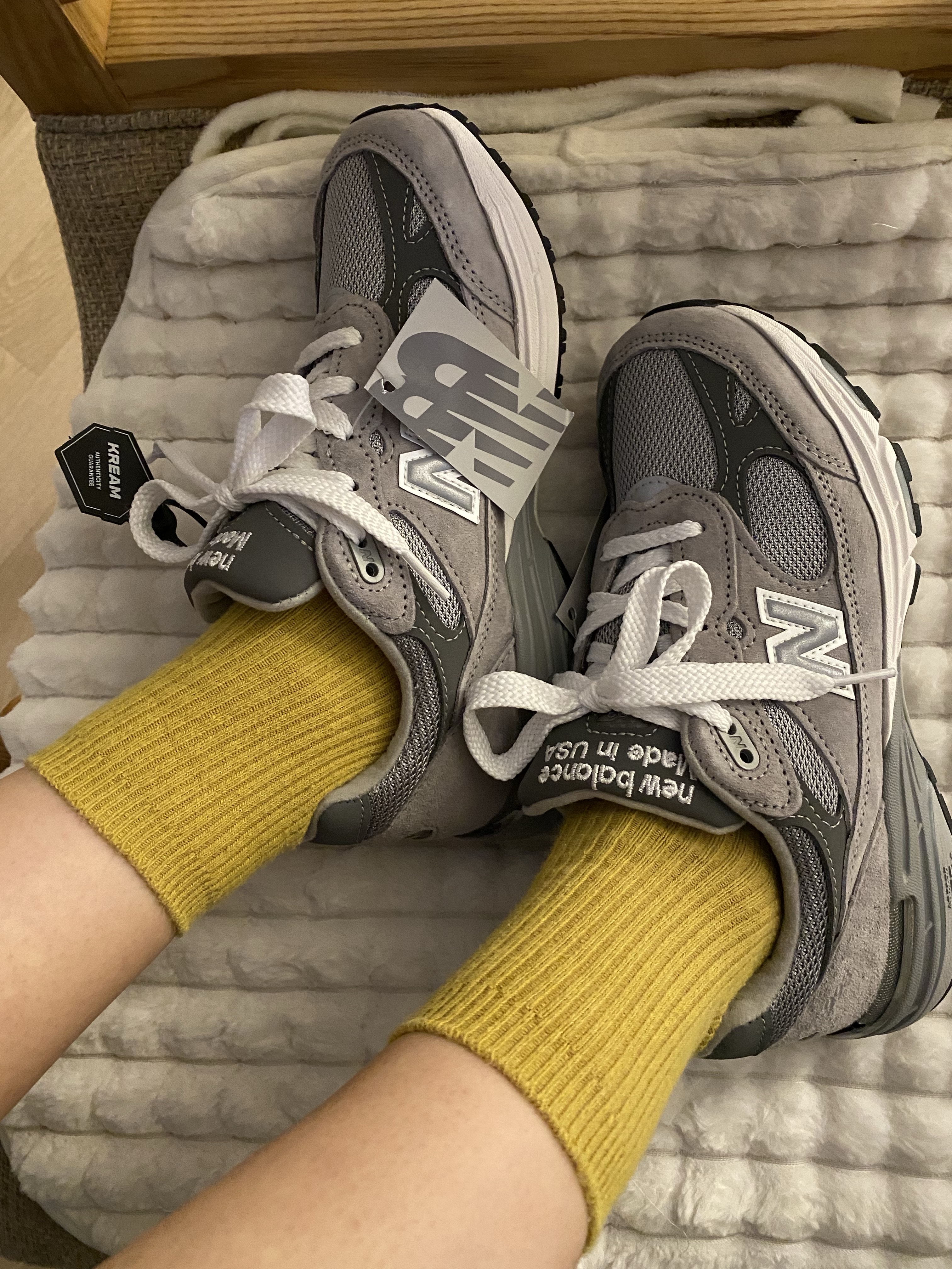 (W) New Balance 993 Made in USA Grey - B Standard 착용 스타일 - 2