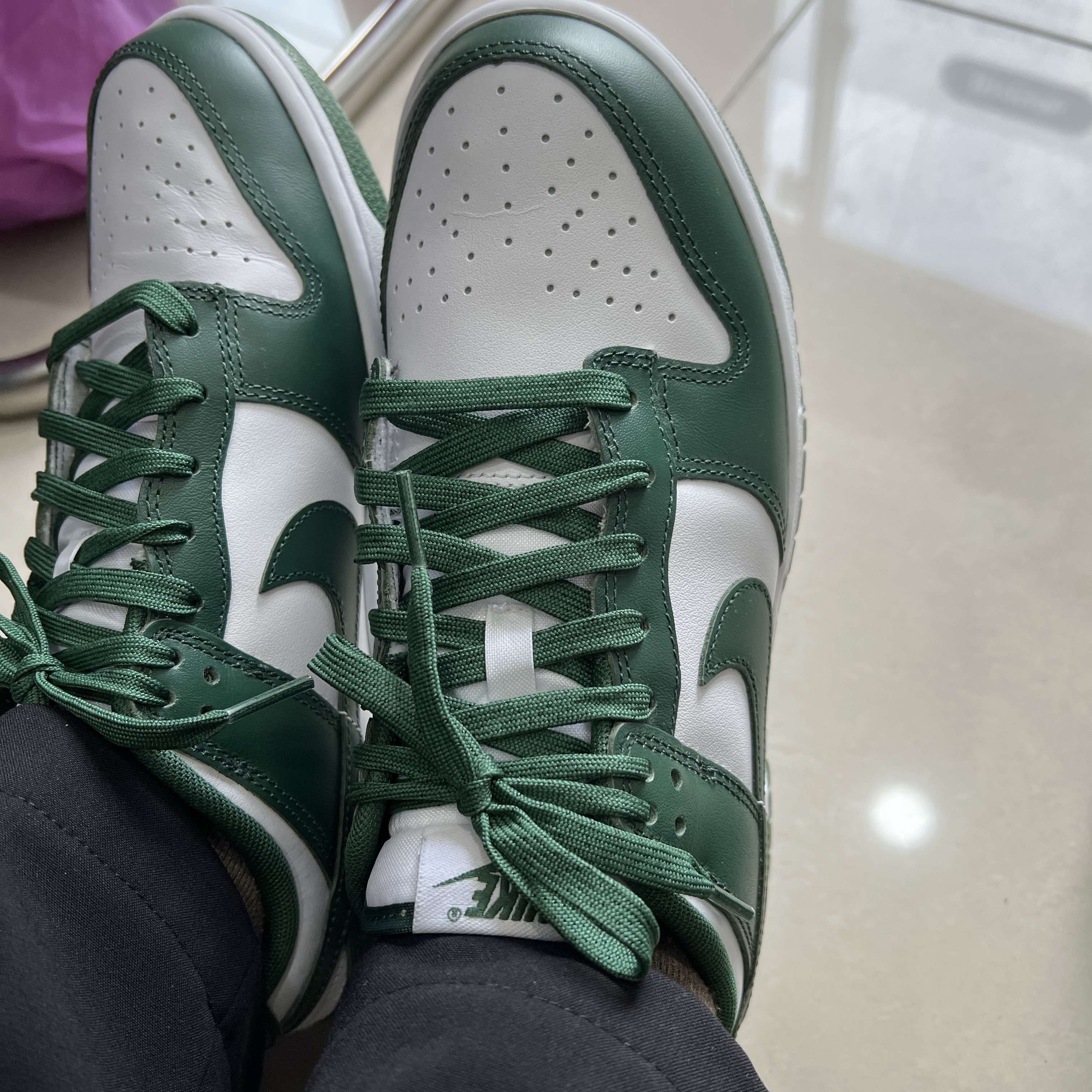 Nike Dunk Low Retro Varsity Green 착용 스타일 - 1