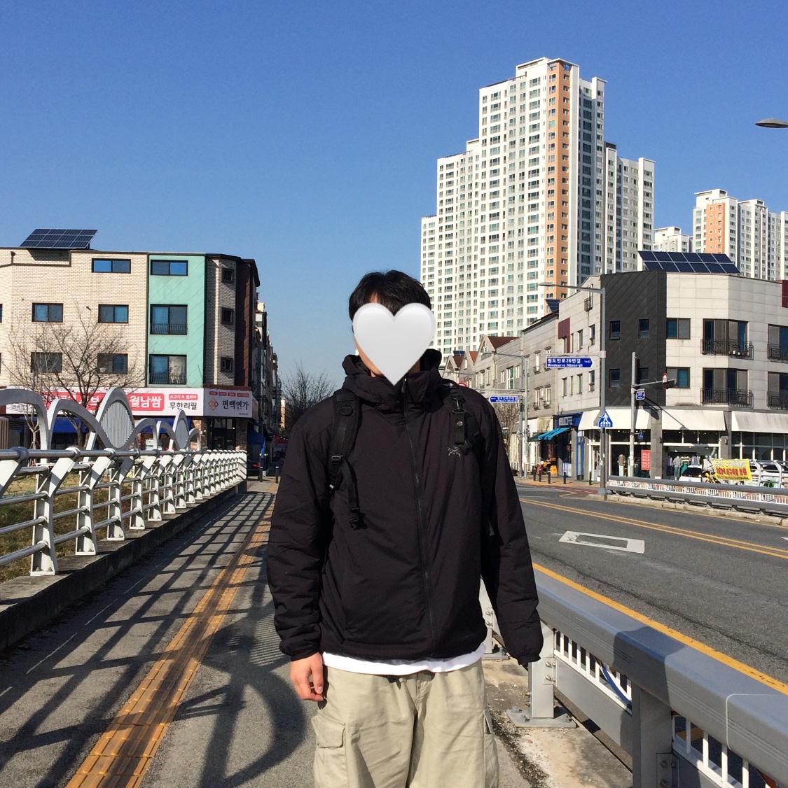 Arc'teryx Atom Heavyweight Hoody Black 착용 스타일 - 2