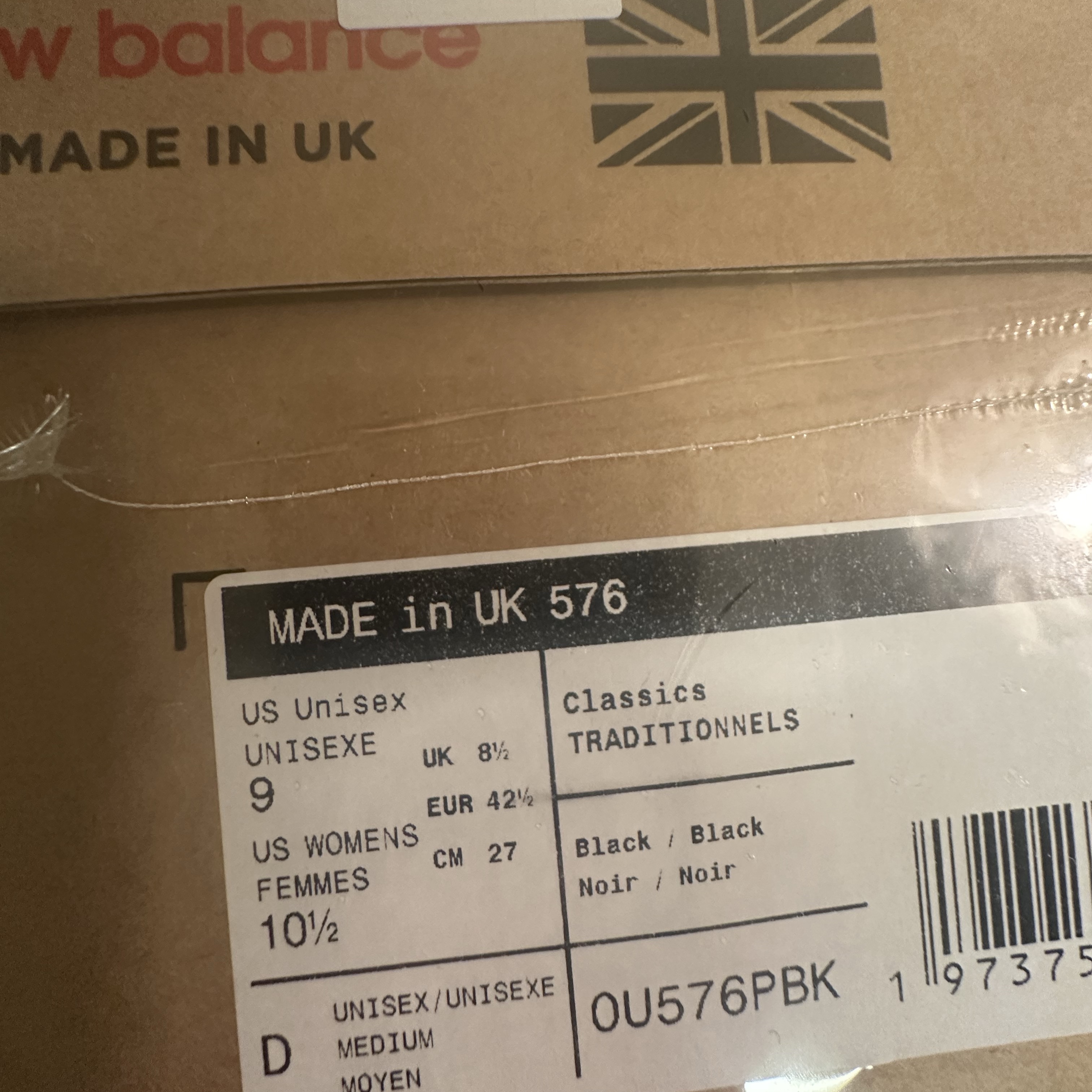 New Balance 576 Made in UK Black Noir 착용 스타일 - 4