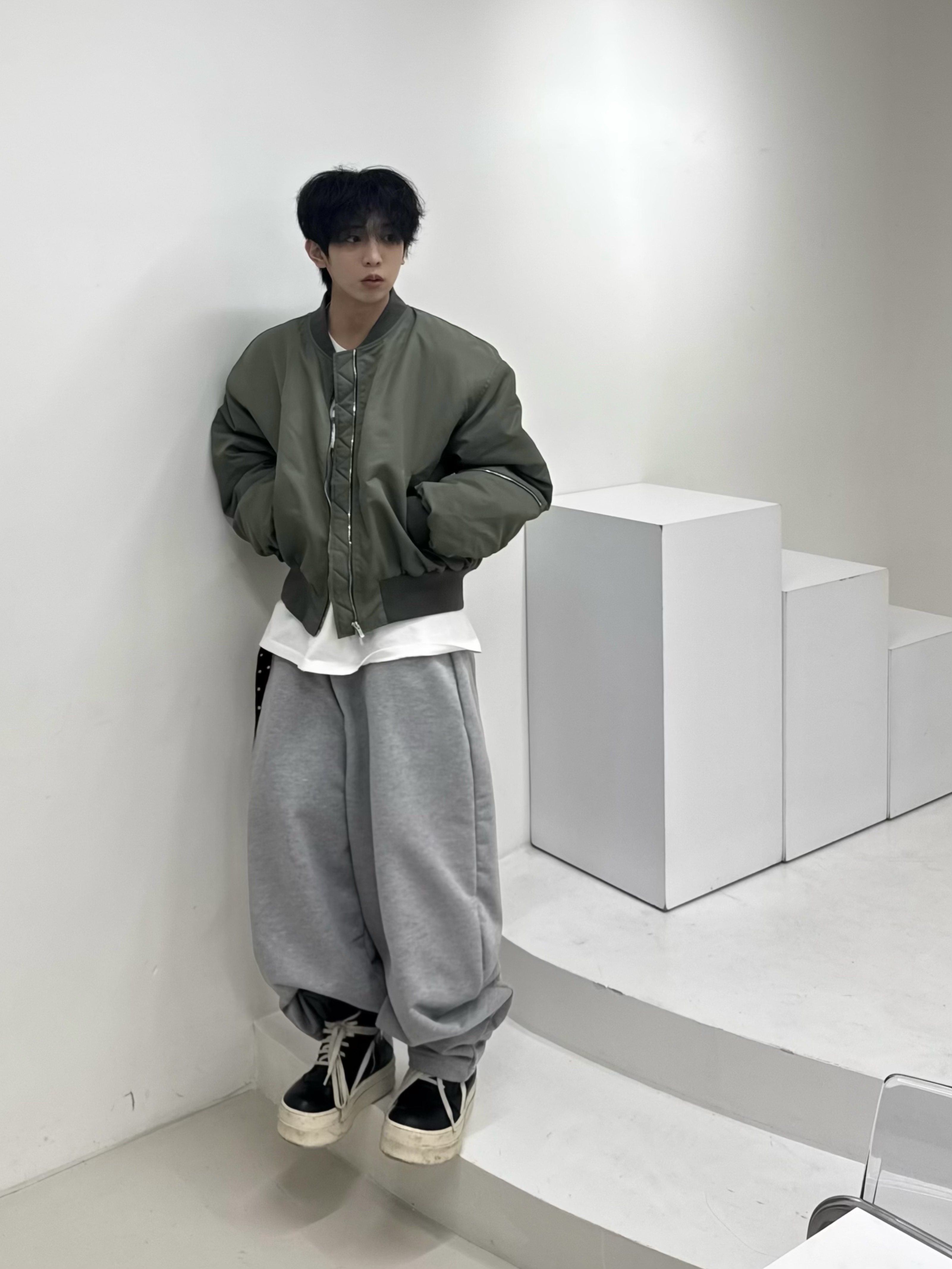 Rick Owens Mega Bumper Geobasket Black Milk, Kamien x MJD Double Hole Belt Oreo Calf Hair 착용 스타일 - 5