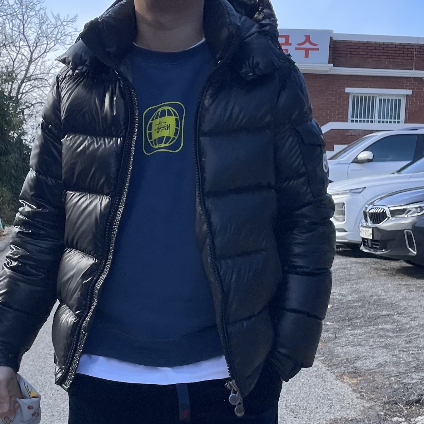 Moncler Maya Short Down Jacket Black - 23FW 착용 스타일 - 1