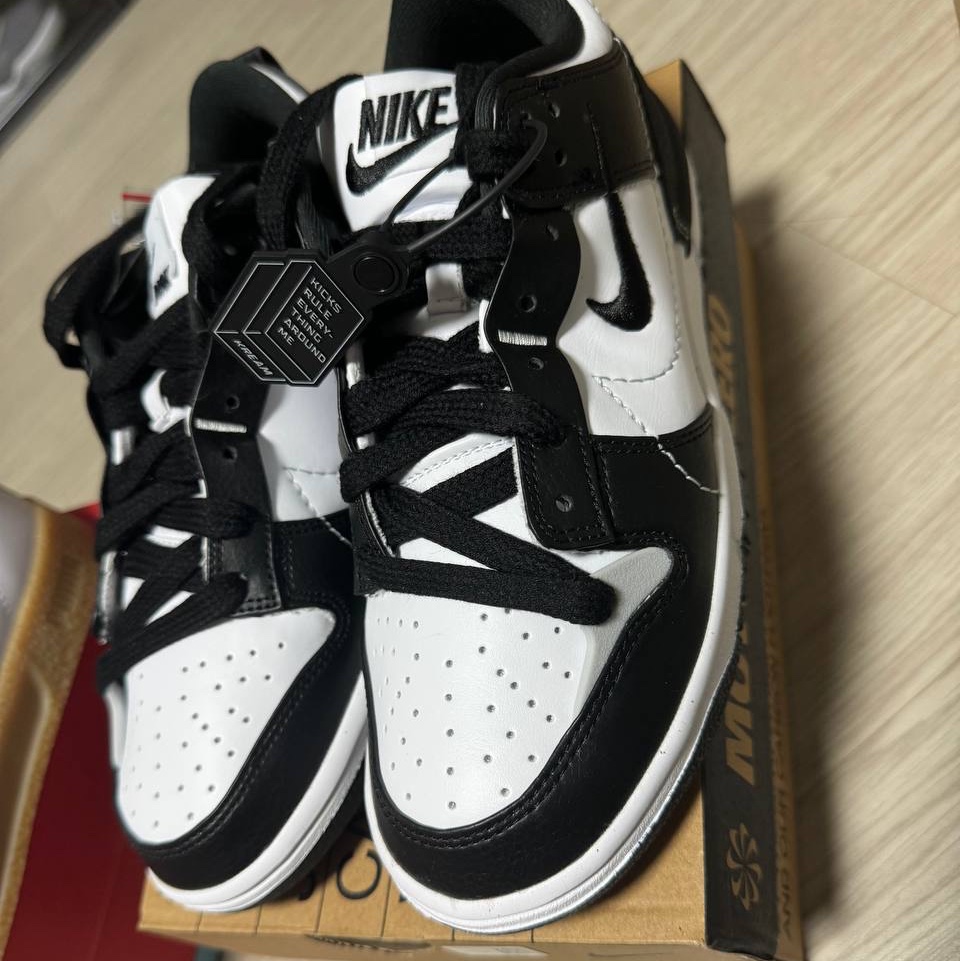 (W) Nike Dunk Low Disrupt 2 Black White 착용 스타일