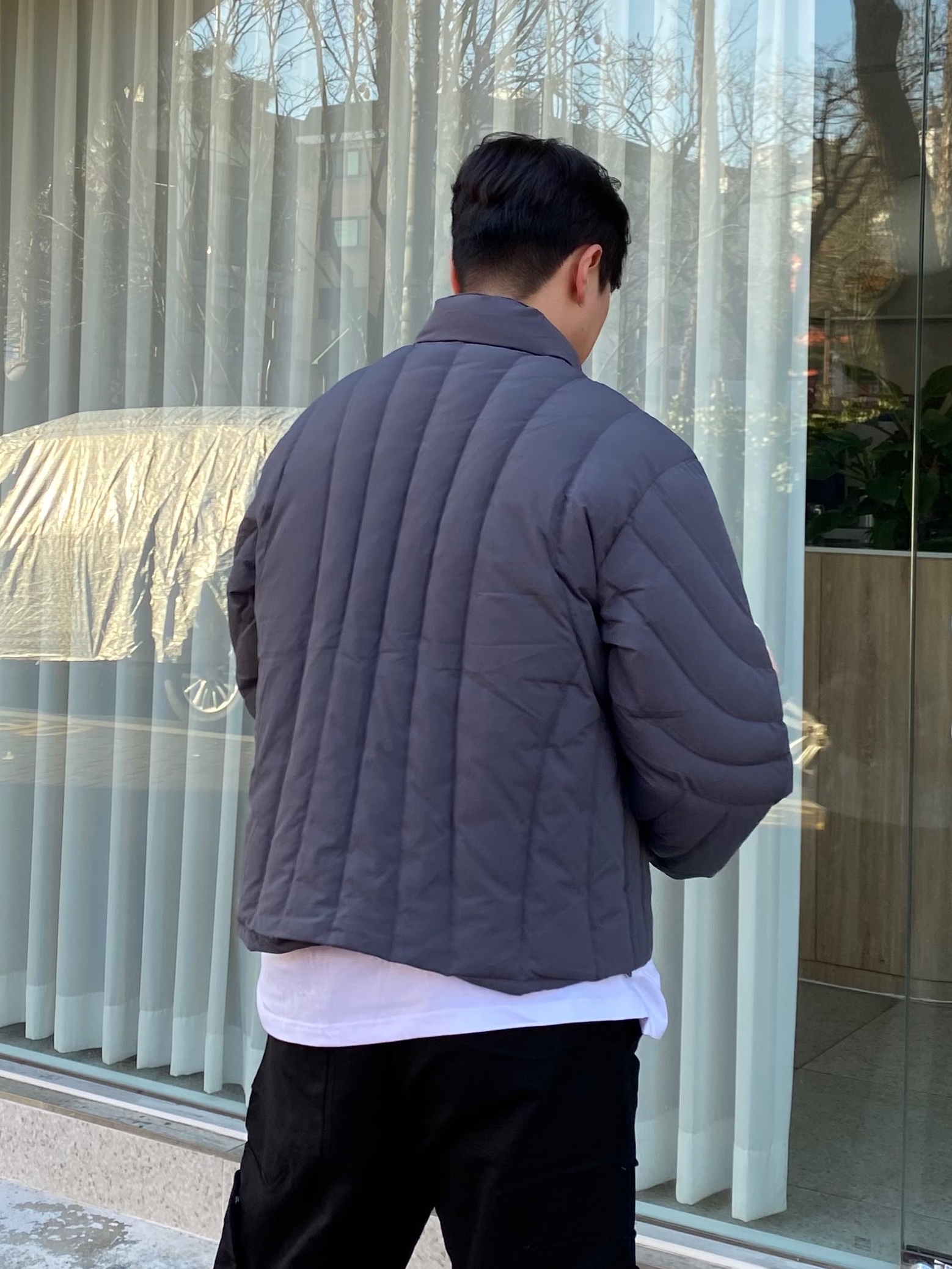 Maison Mihara Yasuhiro Baker OG Sole Canvas Low Cut Sneakers Black White, [KREAM 단독] STU Multi Panel Cargo Pants Black 착용 스타일 - 3