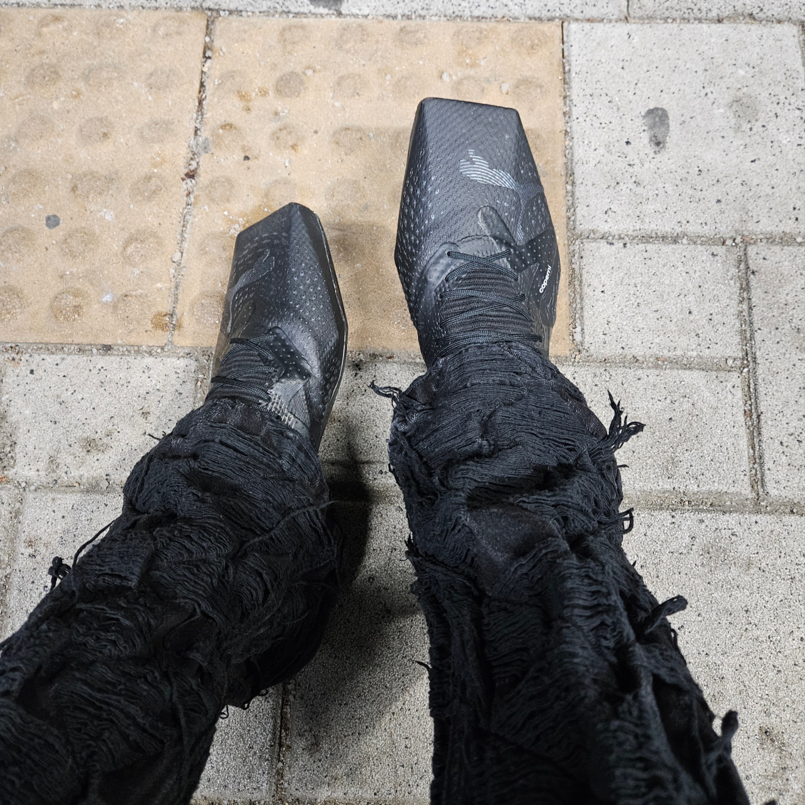 Puma x Coperni 90SQR Black 착용 스타일 - 4
