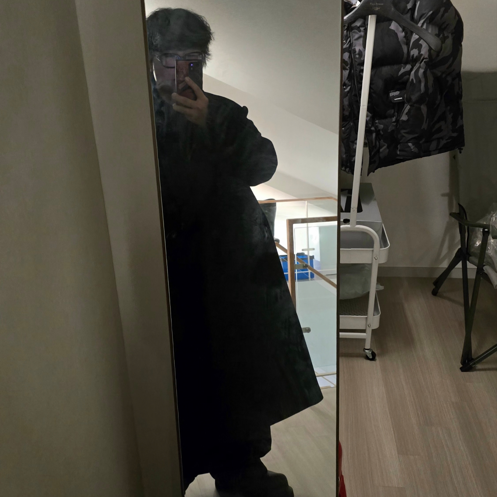 Balenciaga Steroid Derby Black, Project G/R Oversized Convertible Cargo Pants Coated Black 착용 스타일 - 1