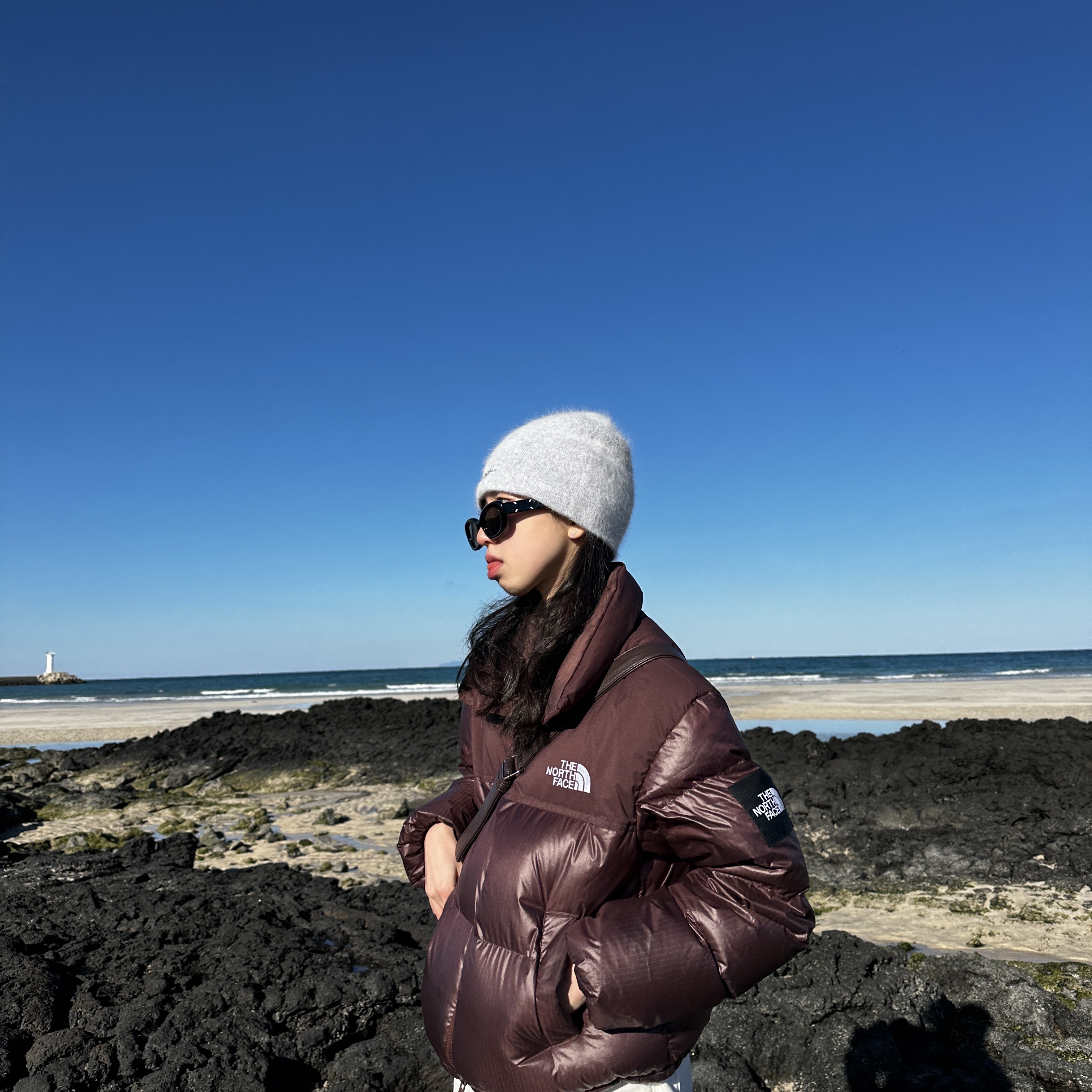(W) The North Face White Label Novelty Nuptse Down Jacket Cocoa Brown, Gentle Monster x Maison Margiela MM107 Black Black 착용 스타일