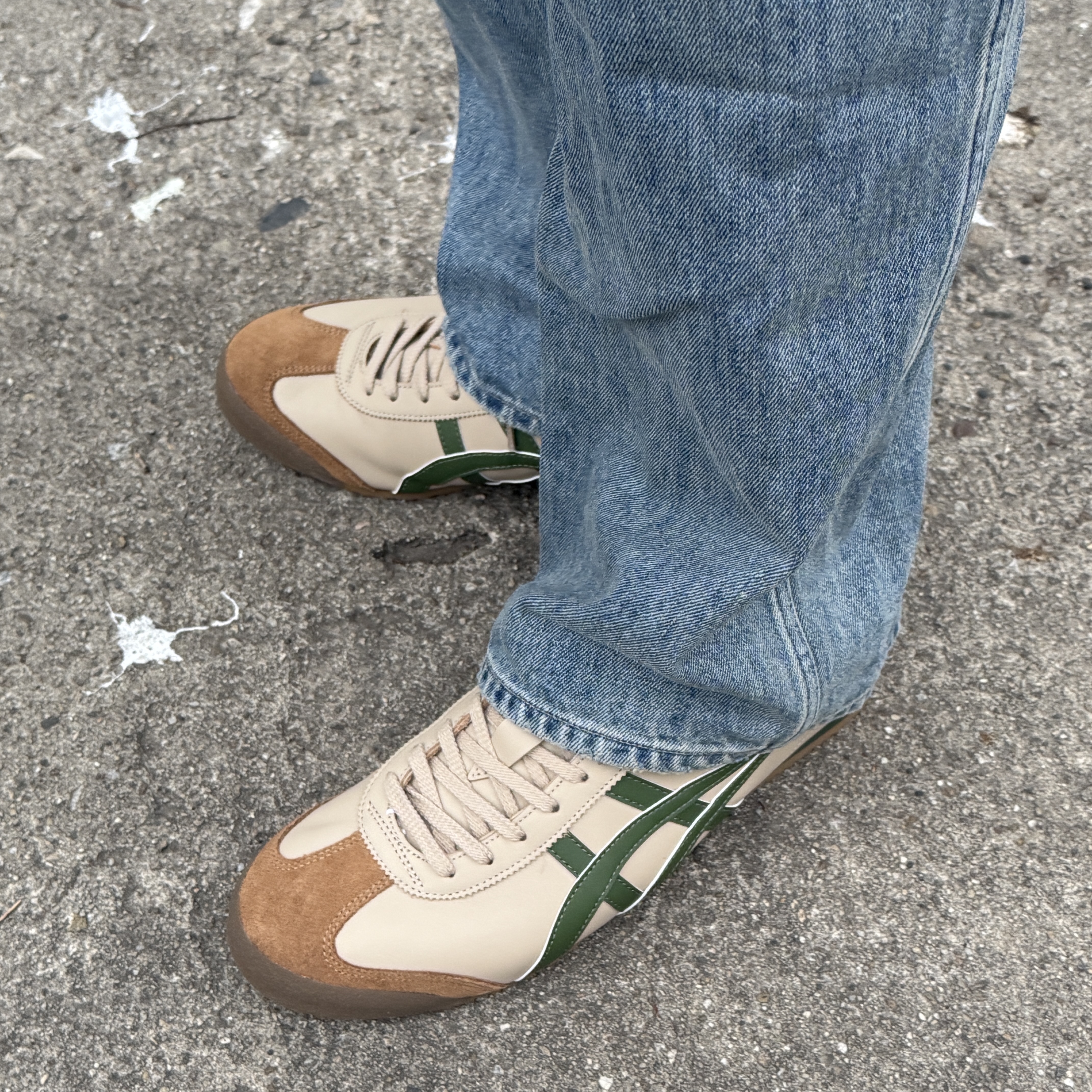 Onitsuka Tiger Mexico 66 Beige Grass Green 착용 스타일 - 1