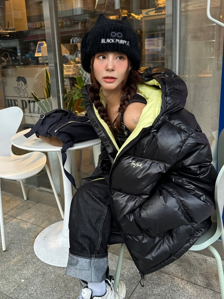 TONY HAWK Balboa Ripstop Hooded Down Short Puffer Black 착용 스타일 - 1
