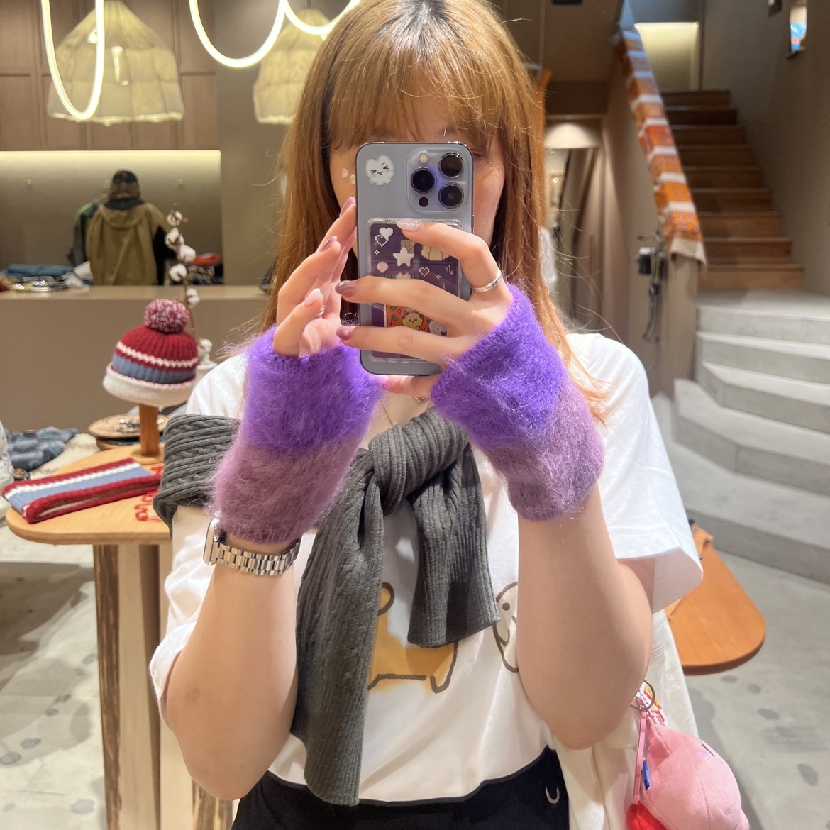 Kapital Mohair Knit Journey Glove Pink, Kapital Mohair Knit Journey Glove Turquoise 착용 스타일