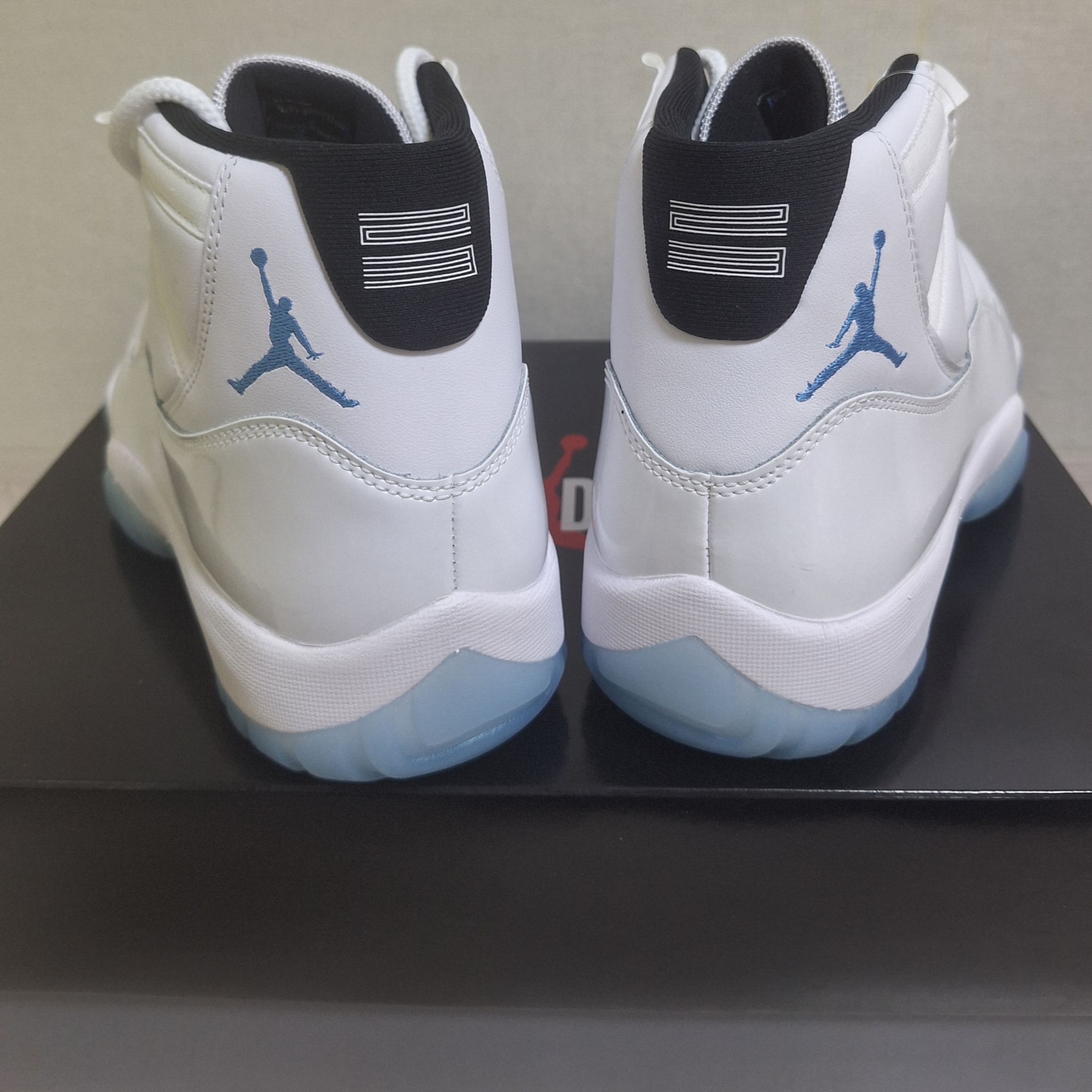 Jordan 11 Retro Legend Blue 2024 착용 스타일 - 2