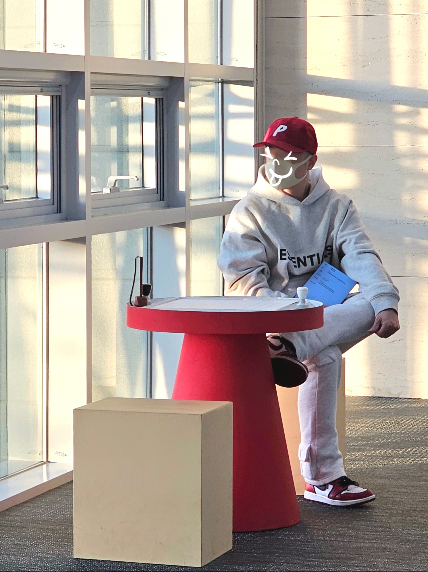 Essentials 3D Silicon Applique Pullover Hoodie Oatmeal/Oatmeal Heather/Light Heather Oatmeal 2020, Jordan 1 Retro High OG Bloodline 착용 스타일