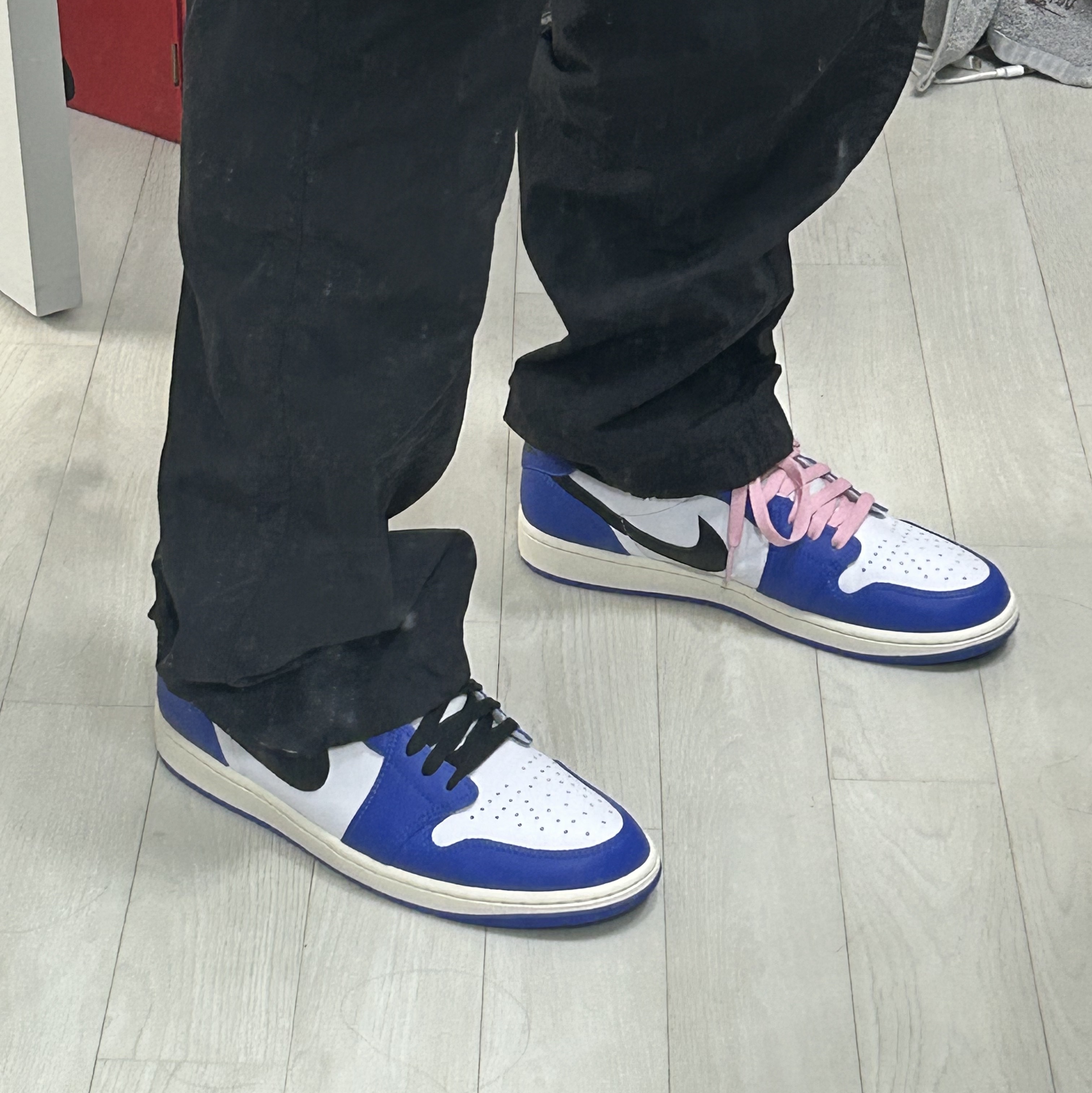 Jordan 1 Retro Low OG Game Royal 착용 스타일 - 4